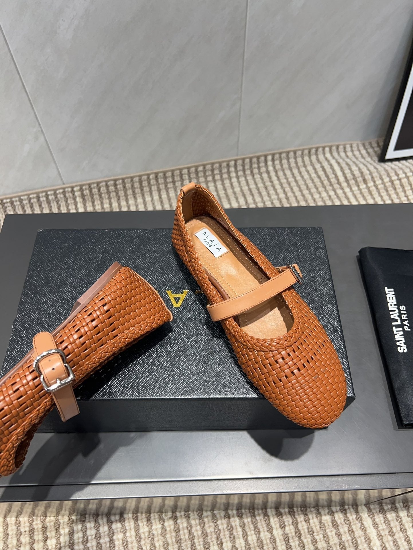 ALAIA MARY JANE FLATS WOVEN PATTERN 25S IN BURNT ORANGE CALFSKIN - 35