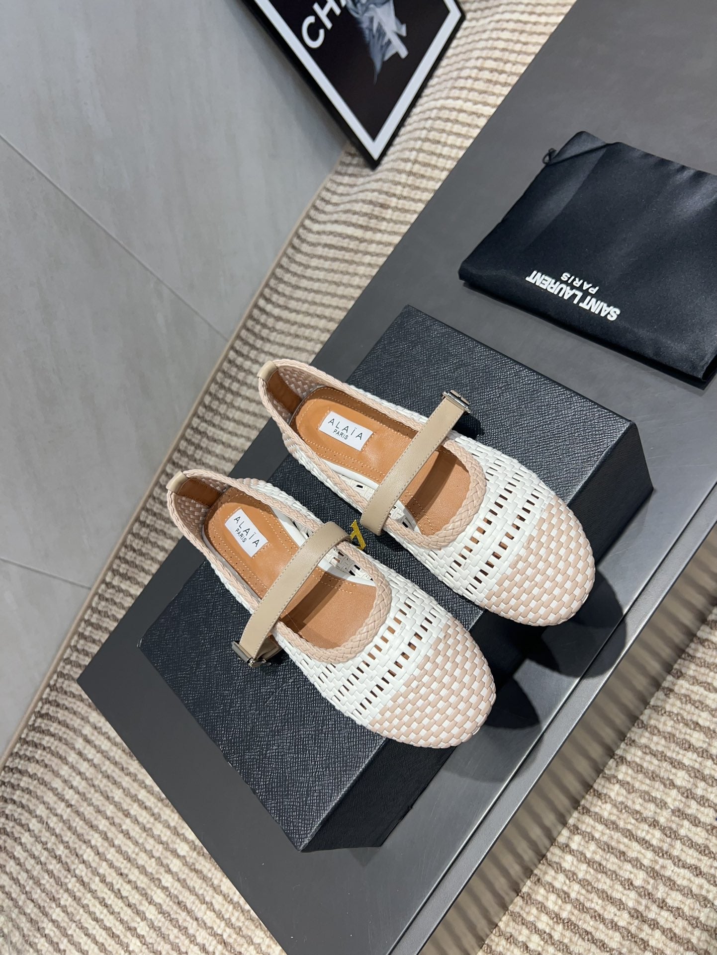 ALAIA MARY JANE FLATS WOVEN PATTERN 25S IN WHITE MIX LIGHT BEIGE CALFSKIN - 35