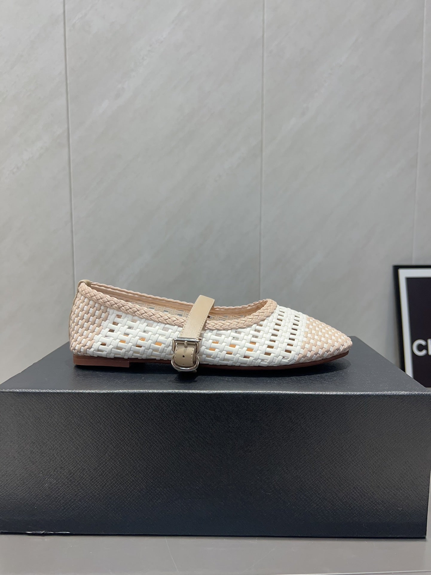 ALAIA MARY JANE FLATS WOVEN PATTERN 25S IN WHITE MIX LIGHT BEIGE CALFSKIN - 35