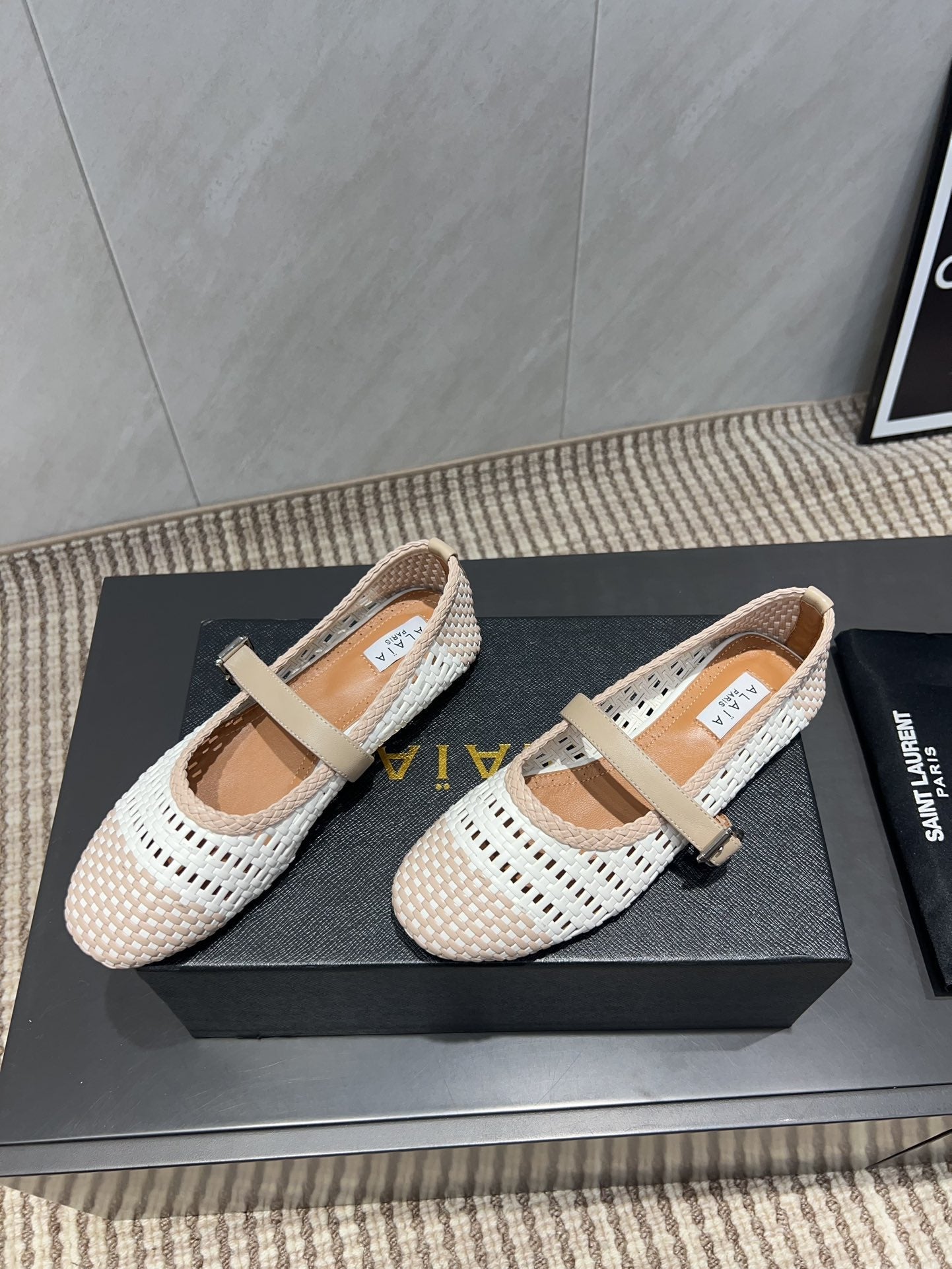 ALAIA MARY JANE FLATS WOVEN PATTERN 25S IN WHITE MIX LIGHT BEIGE CALFSKIN - 35