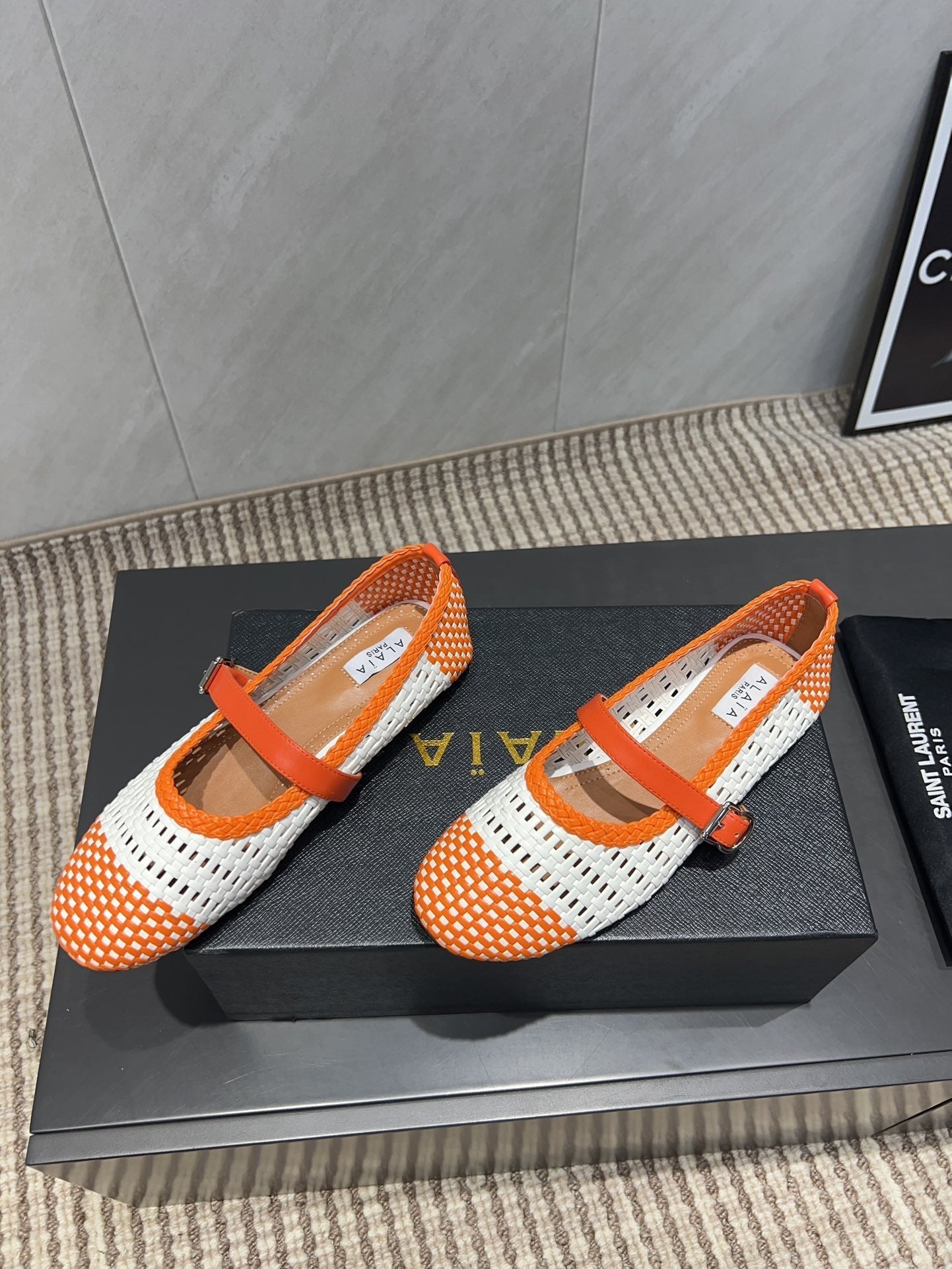 ALAIA MARY JANE FLATS WOVEN PATTERN 25S IN WHITE MIX ORANGE CALFSKIN - 35