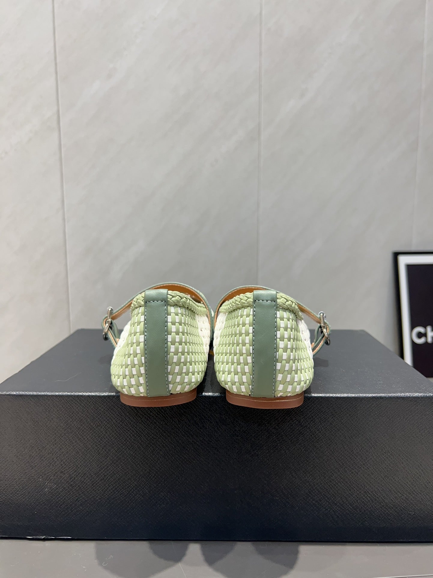 ALAIA MARY JANE FLATS WOVEN PATTERN 25S IN WHITE MIX PASTEL GREEN CALFSKIN - 35