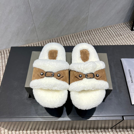 BALENCIAGA 25S SLIPPERS IN LIGHT BROWN SUEDE AND WHITE WOOL - 35