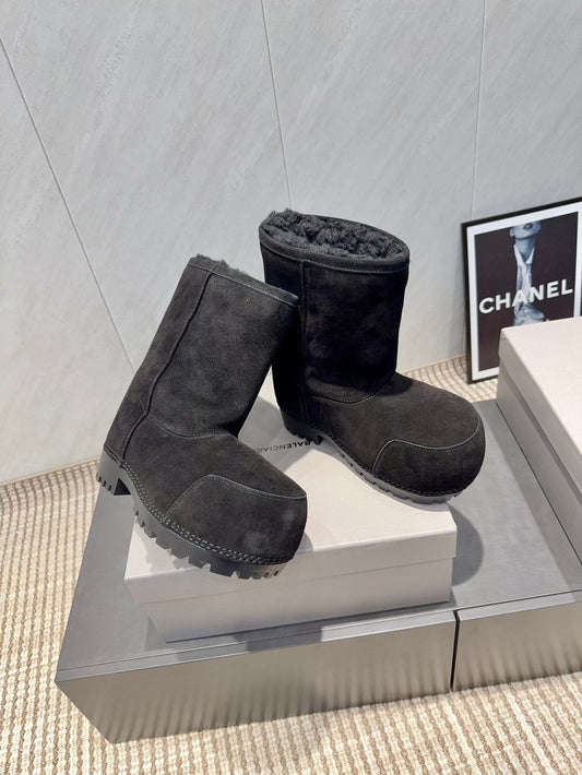 BALENCIAGA 25S LOW ANKLE BOOTS PLATFORM HEEL IN BLACK SUEDE STYLE 9 - 35