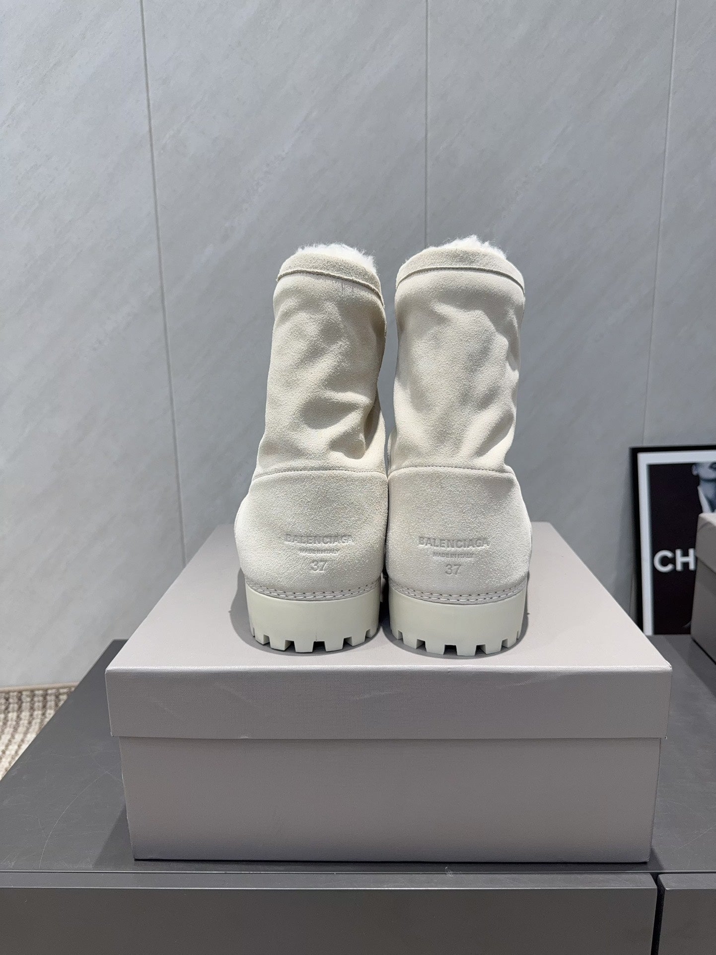 BALENCIAGA 25S LOW ANKLE BOOTS PLATFORM HEEL IN WHITE SUEDE STYLE 2 - 35
