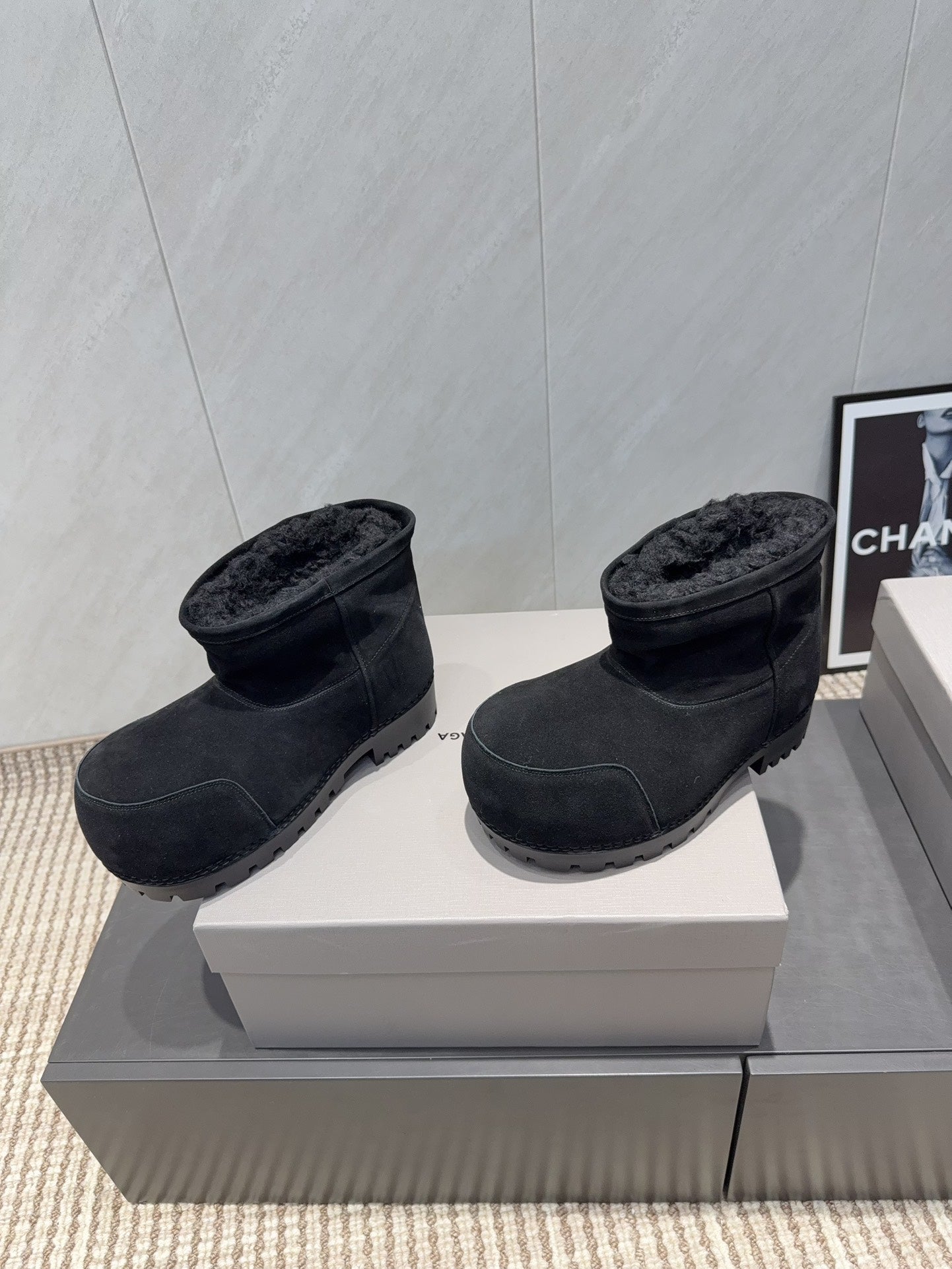 BALENCIAGA 25S LOW ANKLE BOOTS PLATFORM HEEL IN BLACK SUEDE STYLE 8 - 35