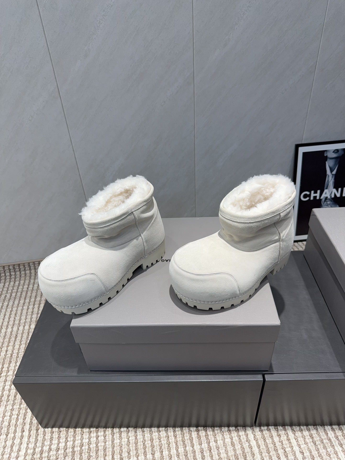 BALENCIAGA 25S LOW ANKLE BOOTS PLATFORM HEEL IN WHITE SUEDE STYLE 1 - 35