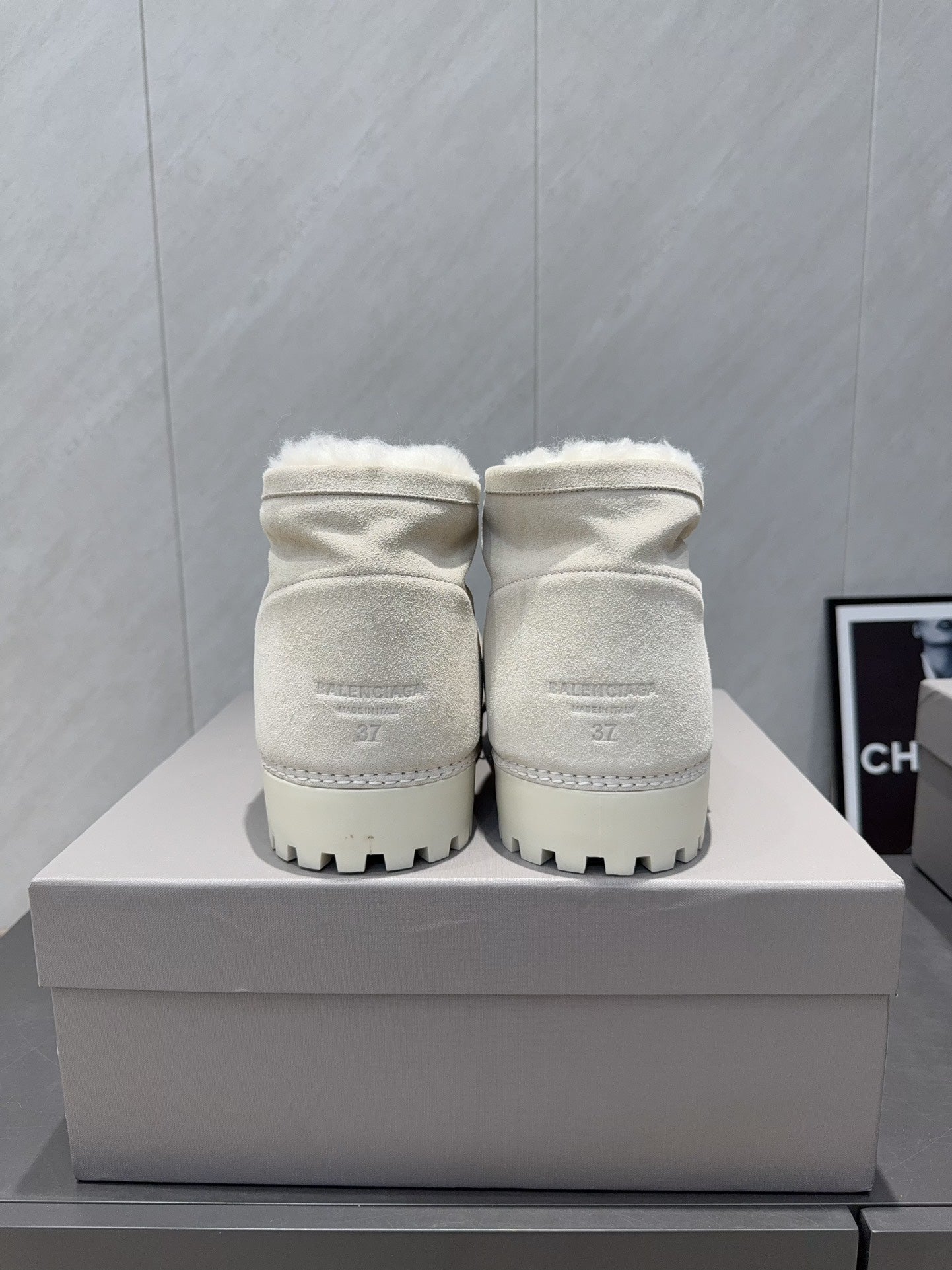BALENCIAGA 25S LOW ANKLE BOOTS PLATFORM HEEL IN WHITE SUEDE STYLE 1 - 35