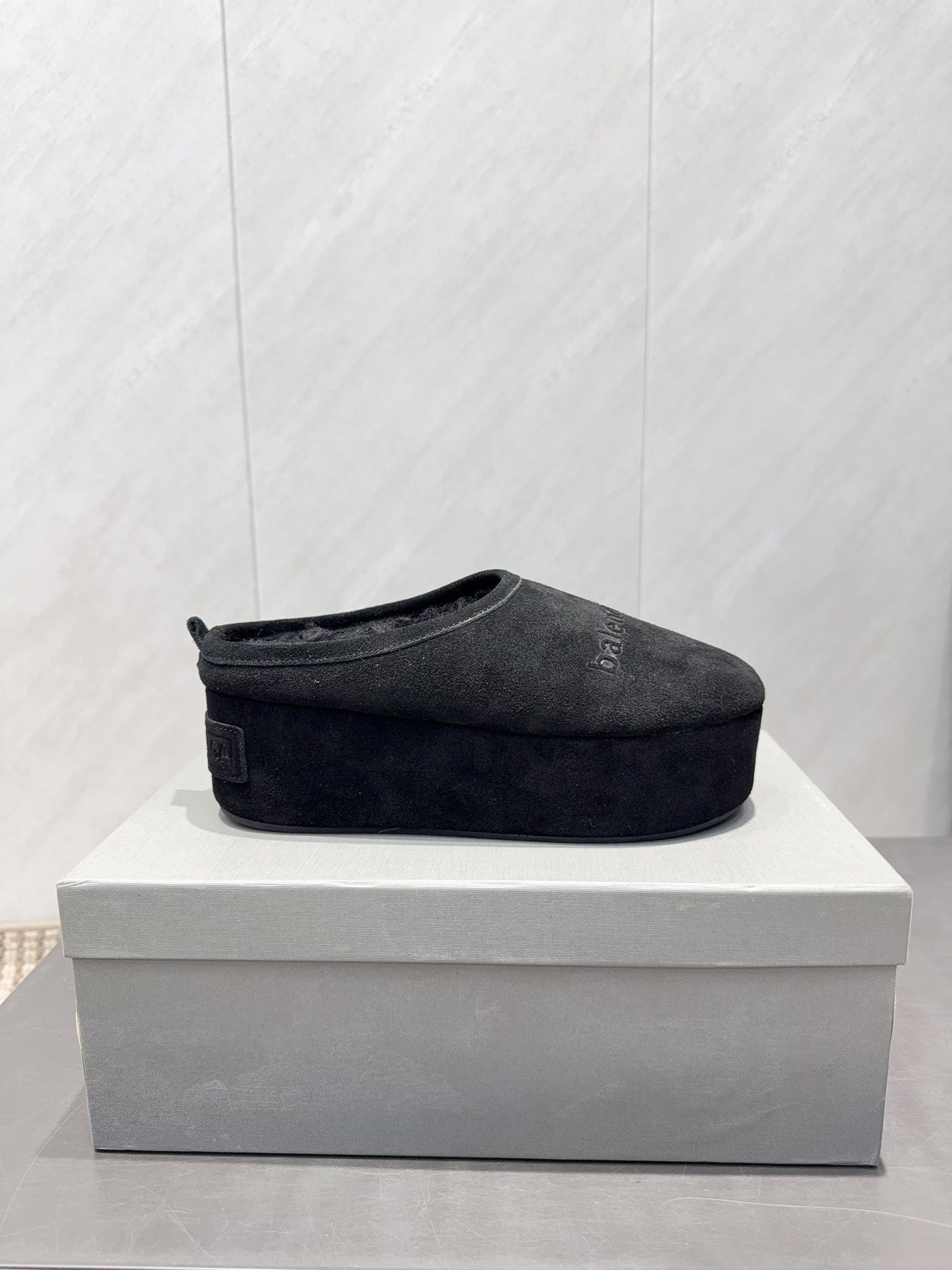 BALENCIAGA 25S AURALEE SLIP-ON 50 MM IN BLACK SUEDE STYLE 4 - 35
