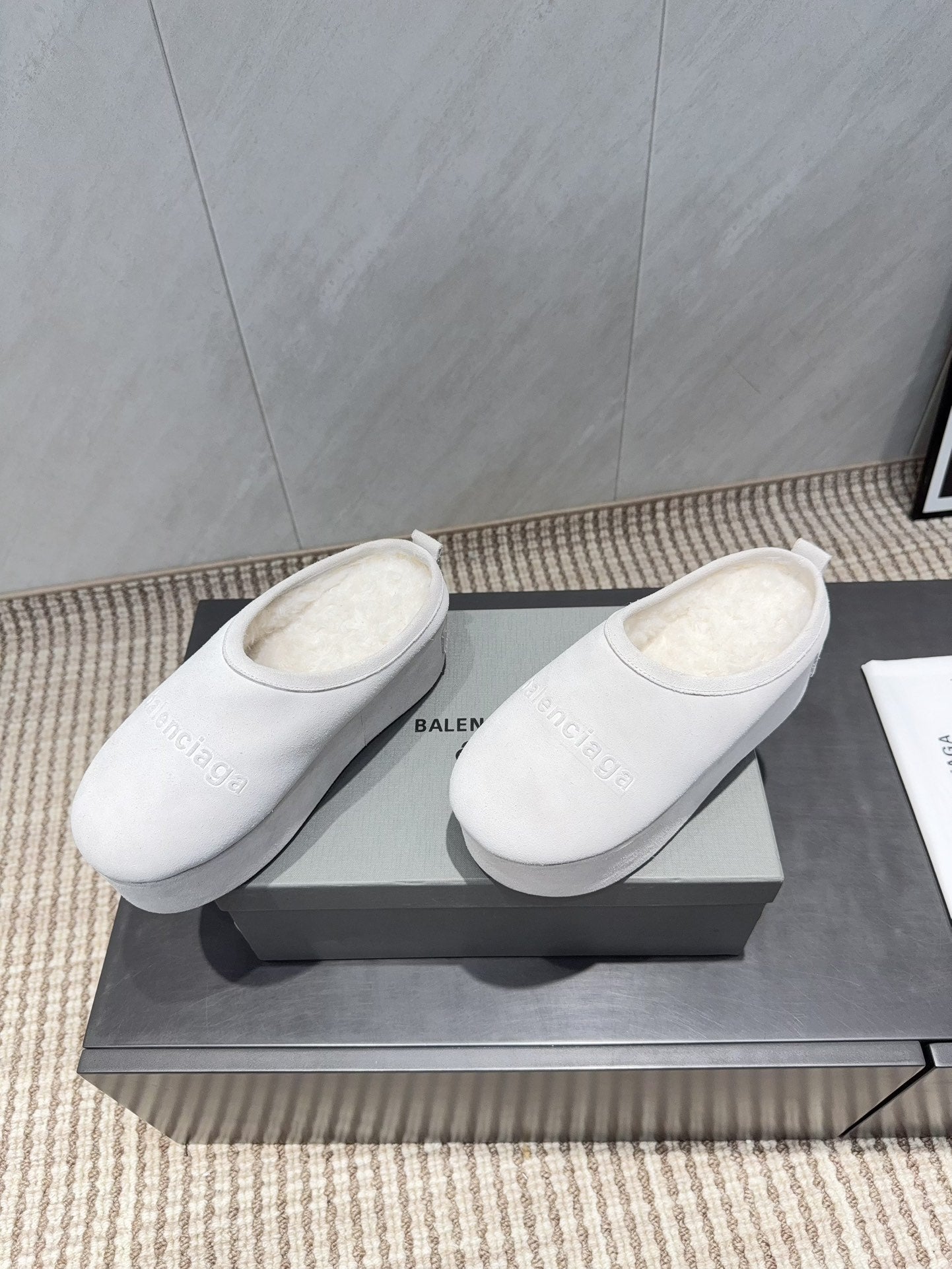 BALENCIAGA 25S AURALEE SLIP-ON 50 MM IN WHITE SUEDE STYLE 3 - 35