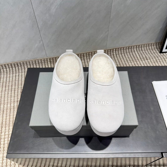 BALENCIAGA 25S AURALEE SLIP-ON 50 MM IN WHITE SUEDE STYLE 3 - 35