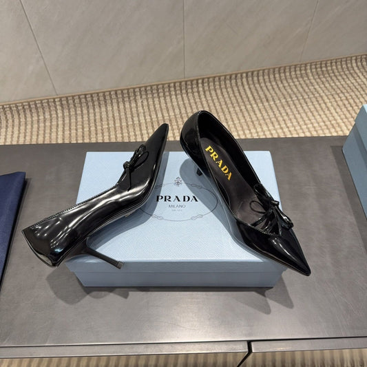 PRADA 26S ГОСТРОНОСІ ТУФЛІ НА КАБЛУКУ 75 ММ З ЧОРНОЇ ТЕЛЯЧОЇ ШКІРИ З БАНТОМ