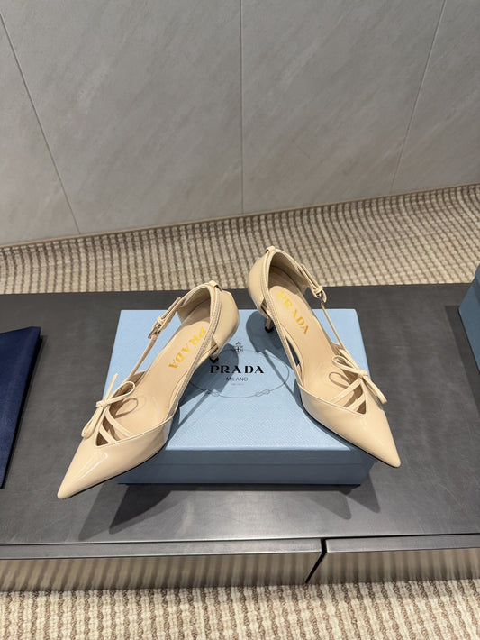 PRADA 26S ГОСТРОНОСІ ТУФЛІ З ВИРІЗОМ НА ВИСОКИХ ПІДБОРАХ 75 ММ З БЕЖЕВОЇ ТЕЛЯЧОЇ ШКІРИ З БАНТОМ