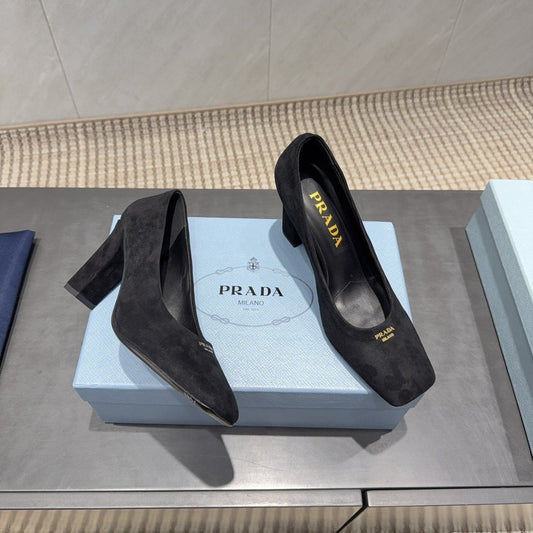 PRADA 26S КВАДРАТНІ ТУФЛІ НА ВИСОКИХ ПІДБОРАХ 85 ММ З ЧОРНОЇ ЗАМШІ