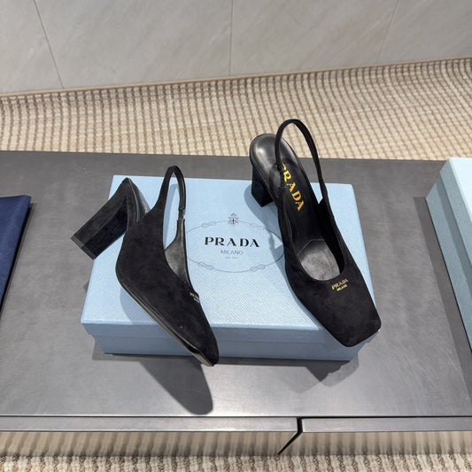 PRADA 26S ТУФЛІ-СЛІНГБЕКИ НА НИЗЬКИХ ПІДБОРАХ 85 ММ ІЗ КВАДРАТНИМ НОСКОМ І ЧОРНОЇ ЗАМШІ