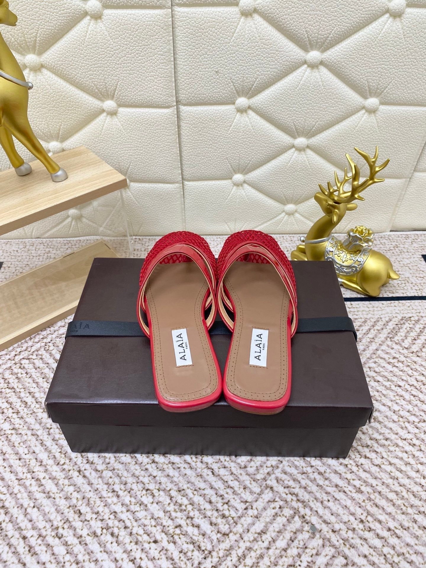 ALAIA BREATHABLE FLAT-TOE MULES 25S IN RED CALFSKIN - 35