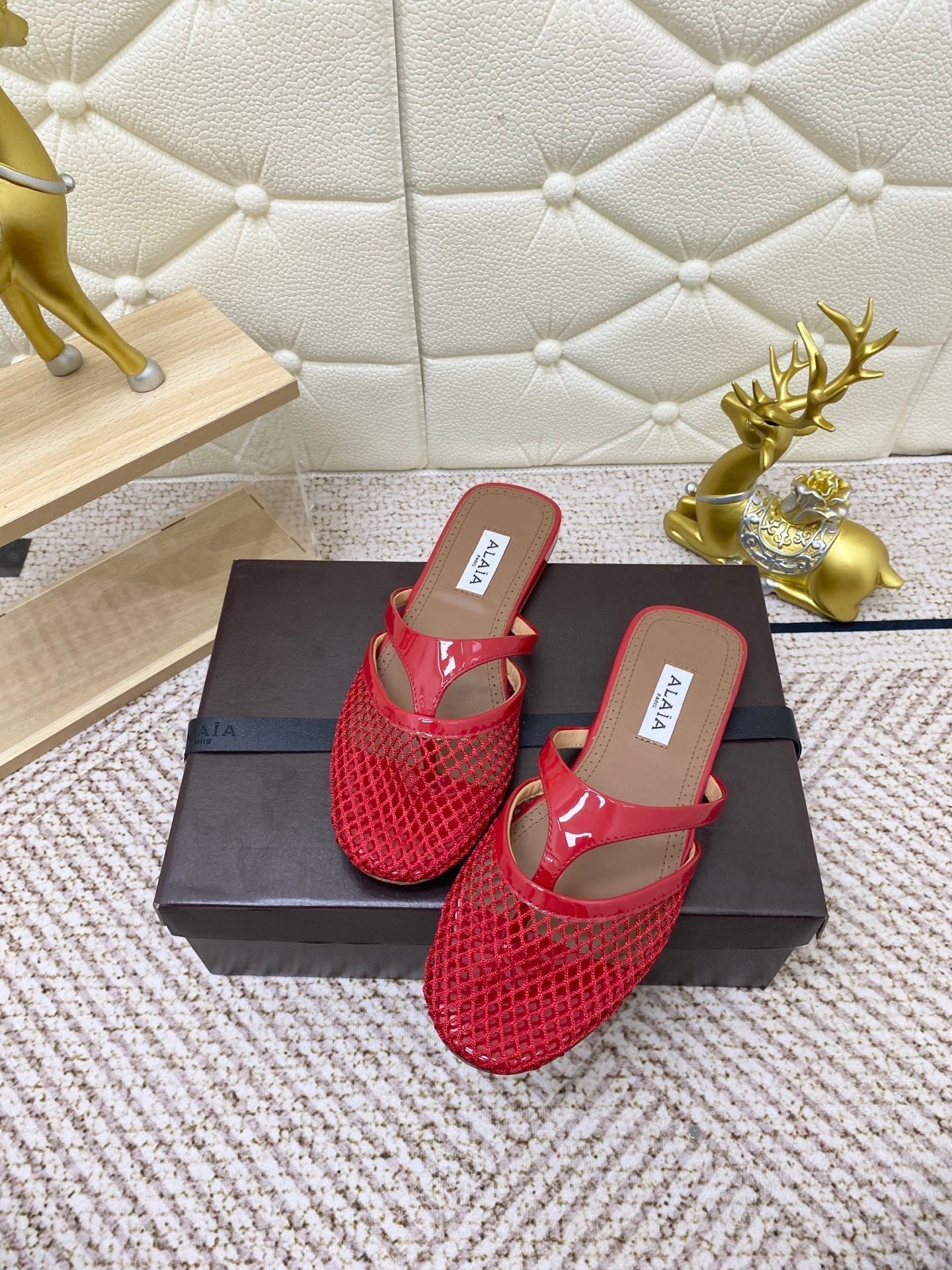 ALAIA BREATHABLE FLAT-TOE MULES 25S IN RED CALFSKIN - 35