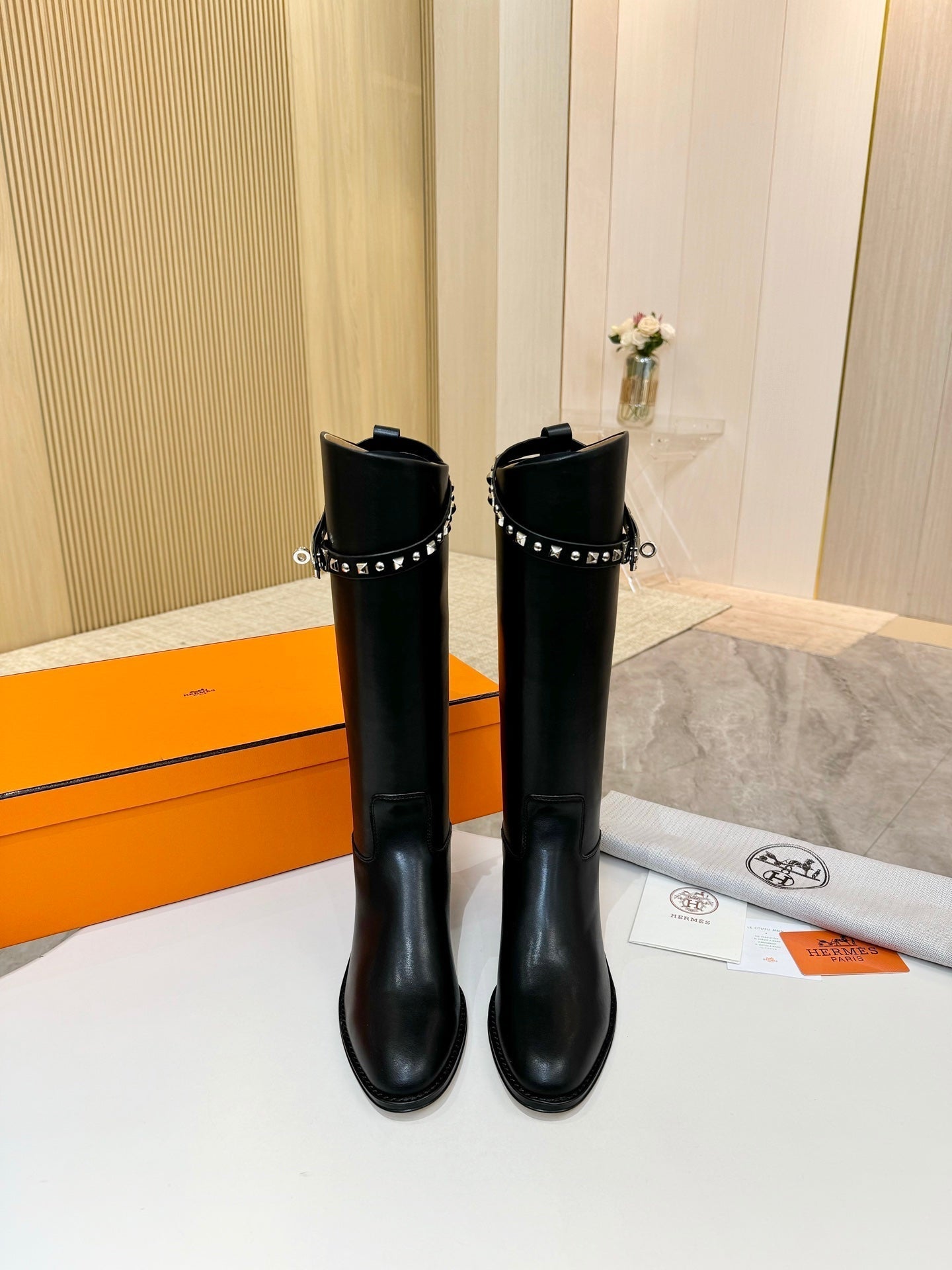 HM 25S KNEE-HIGH FLAT BOOTS IN BLACK LAMBSKIN WITH SILVER HARDWARE - 34