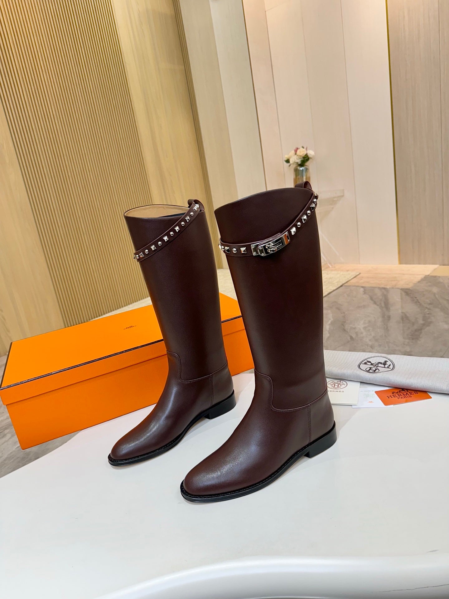 HM 25S KNEE-HIGH FLAT BOOTS IN DARK BROWN LAMBSKIN WITH SILVER HARDWARE - 34