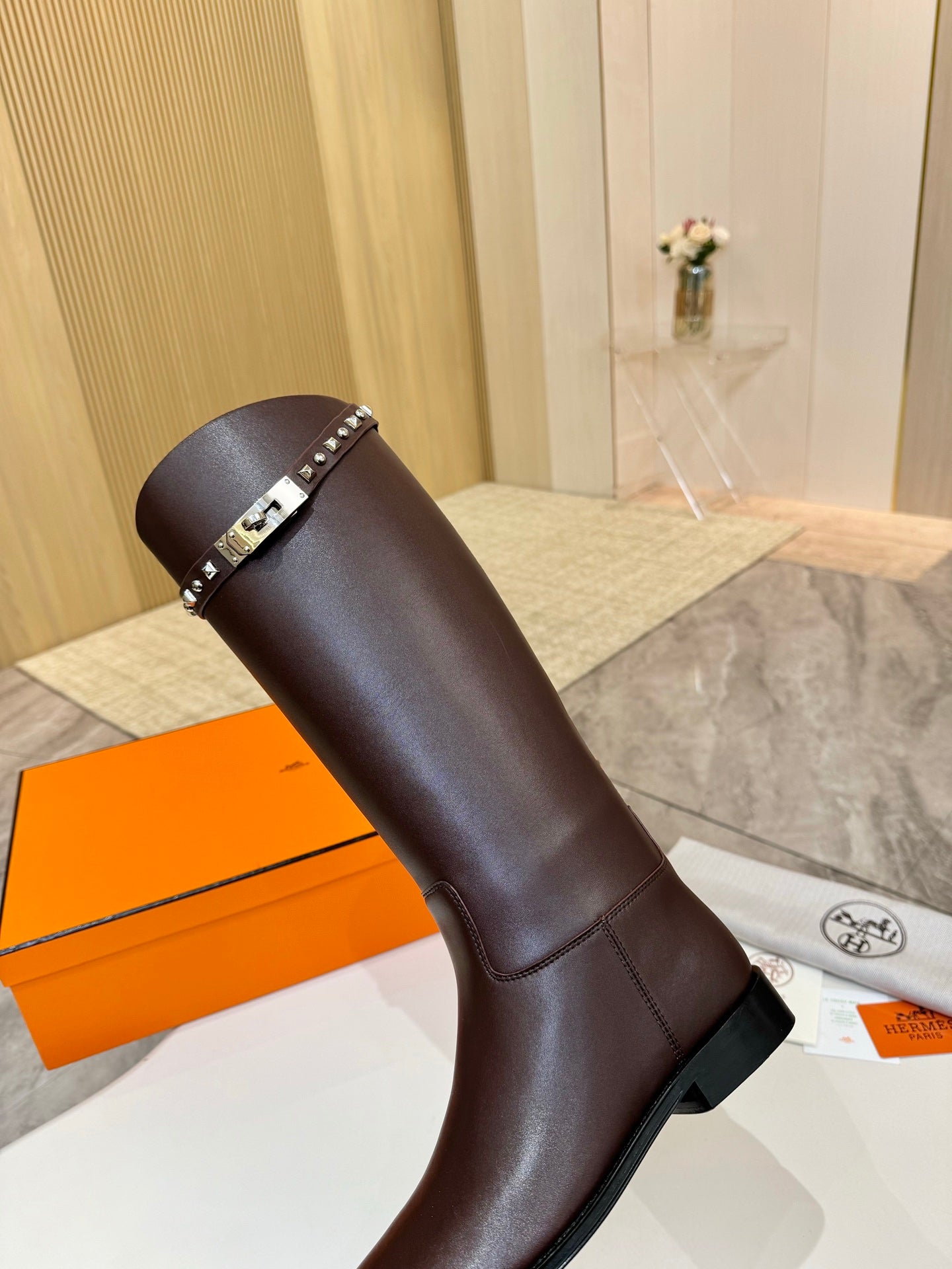 HM 25S KNEE-HIGH FLAT BOOTS IN DARK BROWN LAMBSKIN WITH SILVER HARDWARE - 34
