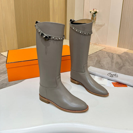 HM 25S KNEE-HIGH FLAT BOOTS IN GREY LAMBSKIN WITH SILVER HARDWARE - 34