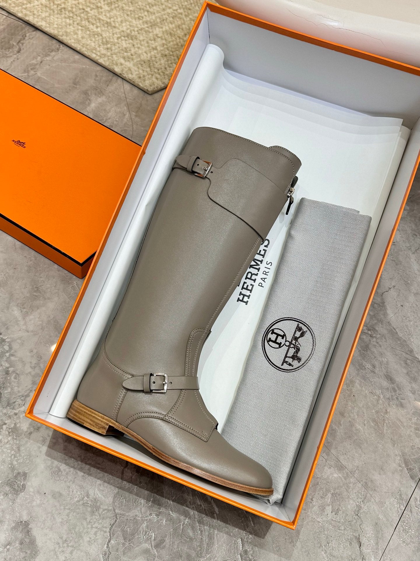 HM 25S RIDING BOOTS IN GREY LAMBSKIN WITH SILVER HARDWARE - 34