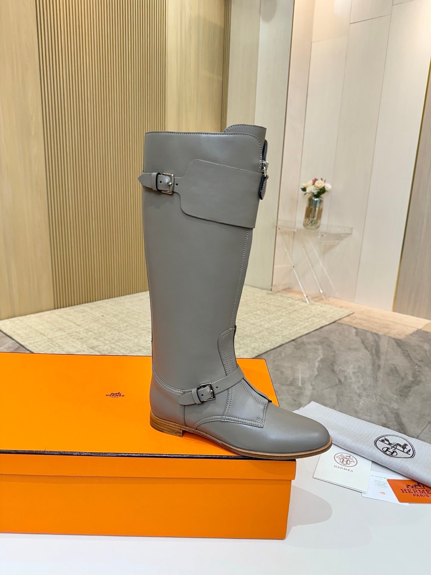 HM 25S RIDING BOOTS IN GREY LAMBSKIN WITH SILVER HARDWARE - 34