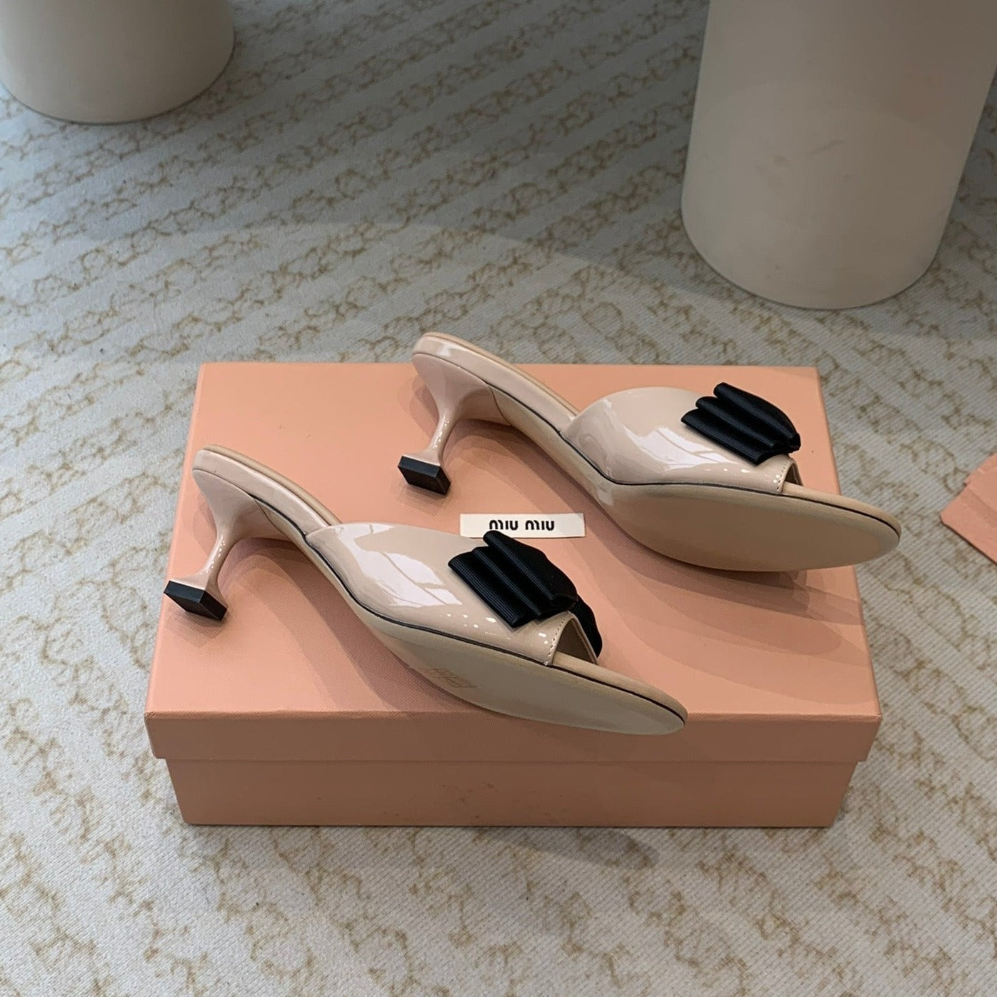 Nude Beige Mid - Heels With Black Bow Calfskin - 35