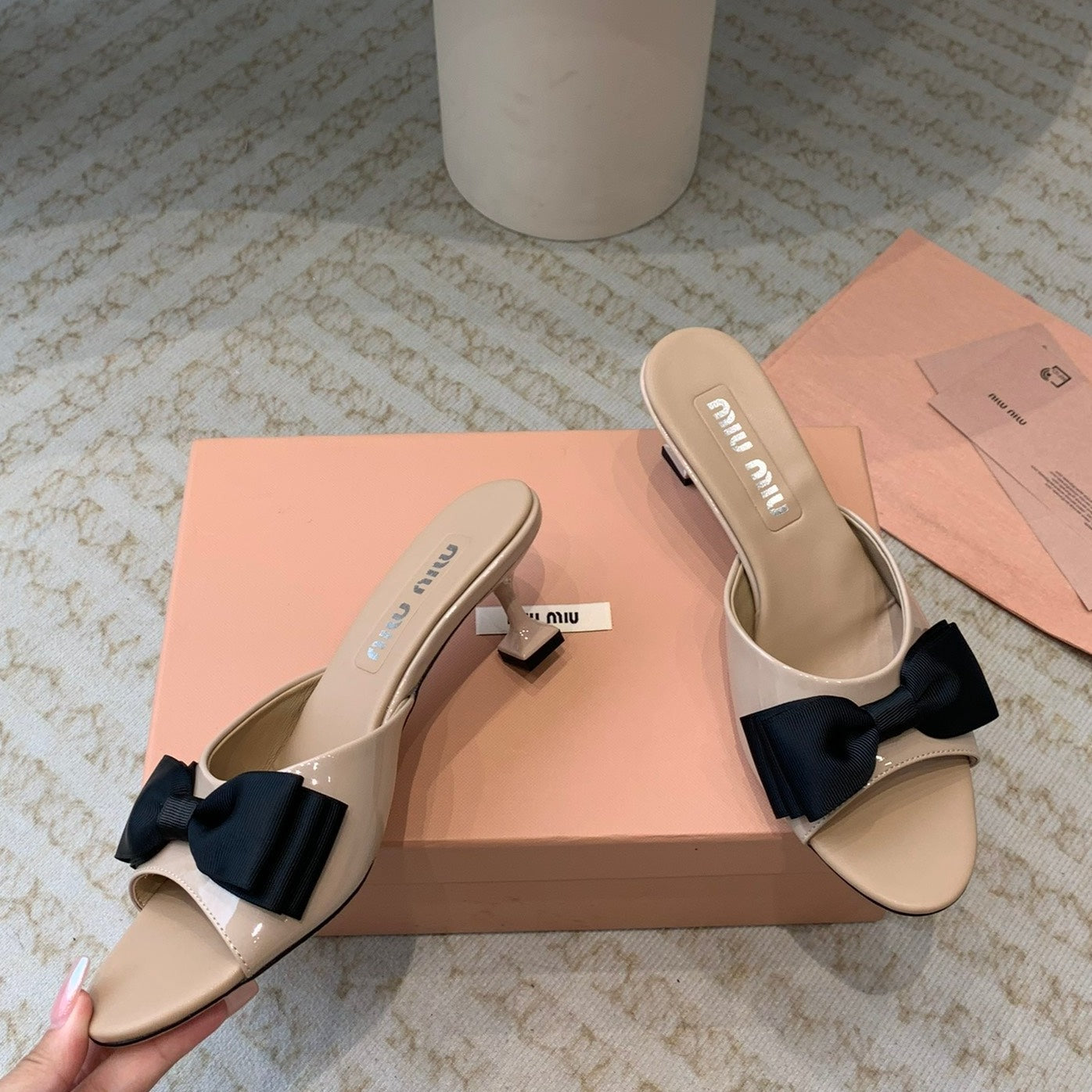 Nude Beige Mid - Heels With Black Bow Calfskin - 35