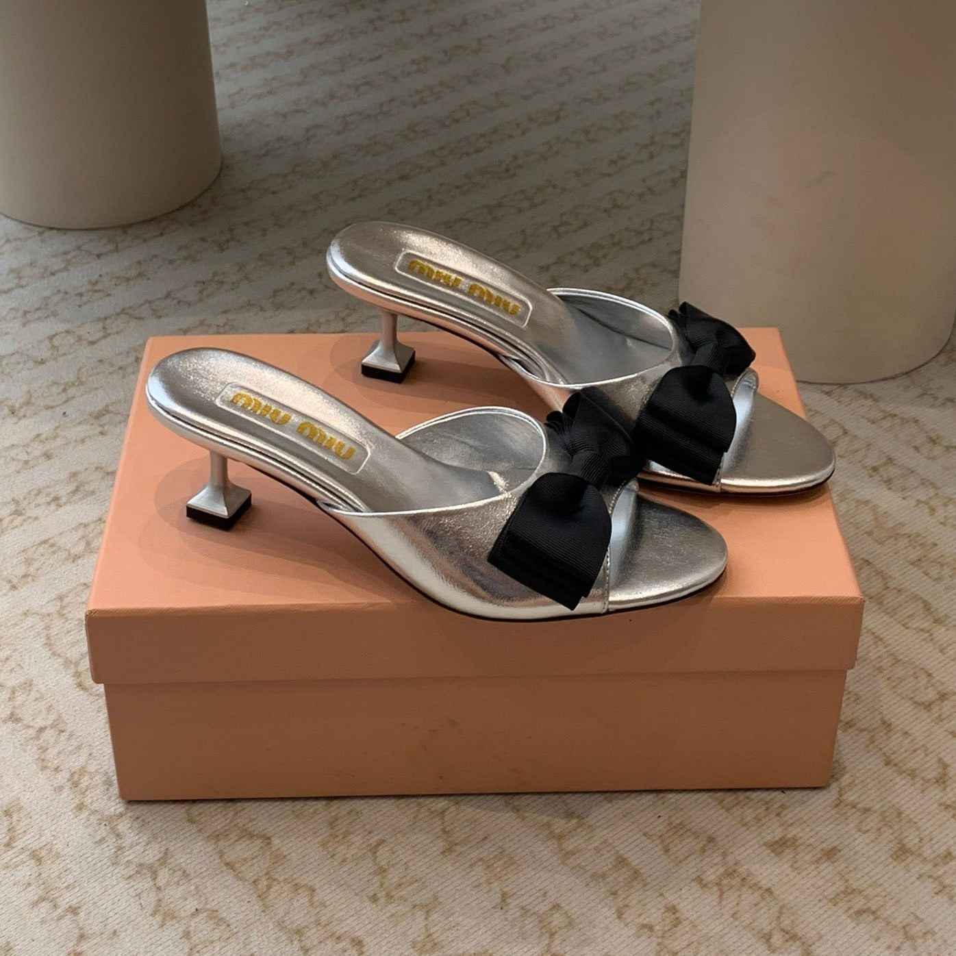 Silver Mid - Heels With Black Bow Calfskin - 35