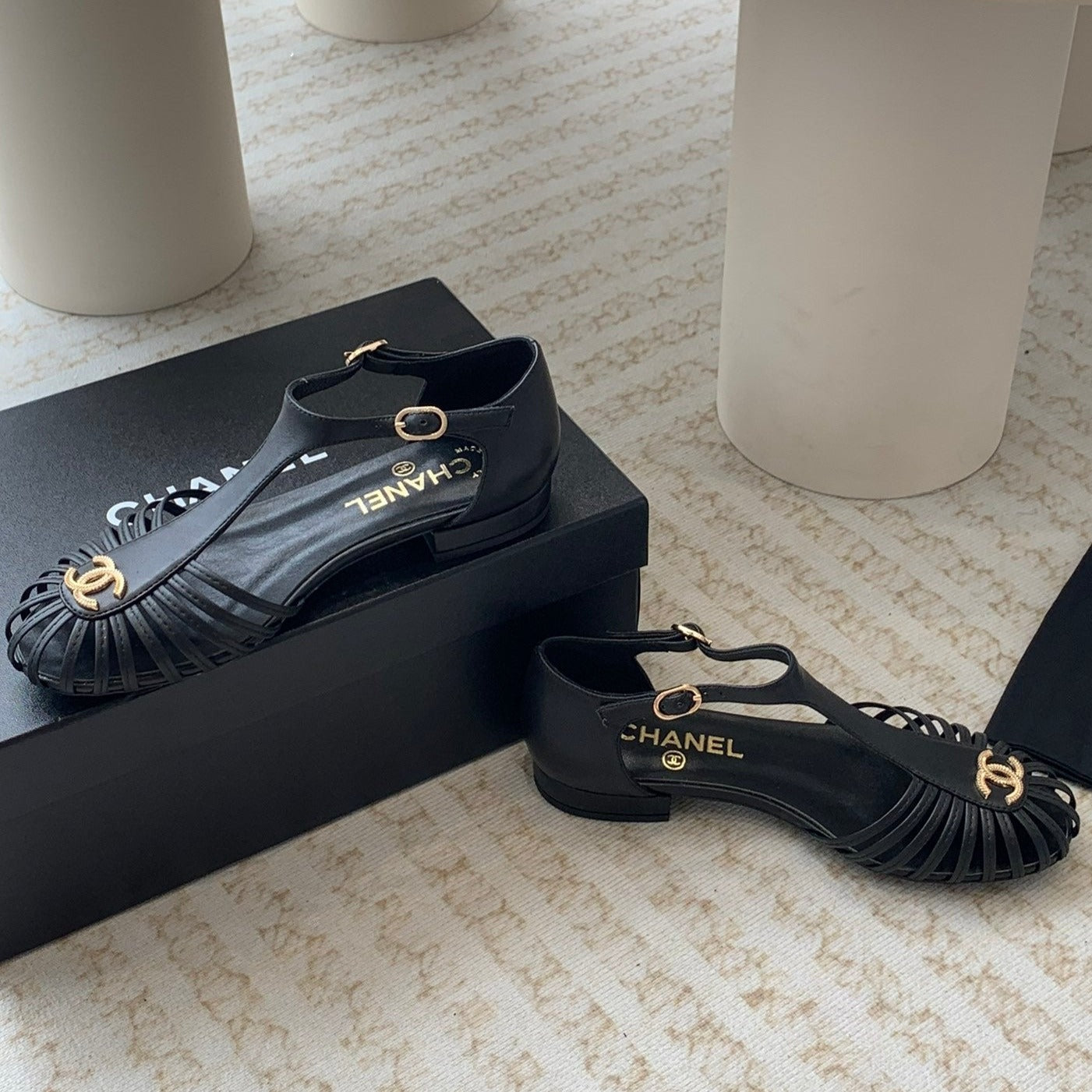Summer New Hollow Roman Sandals Black Sheepskin - 35