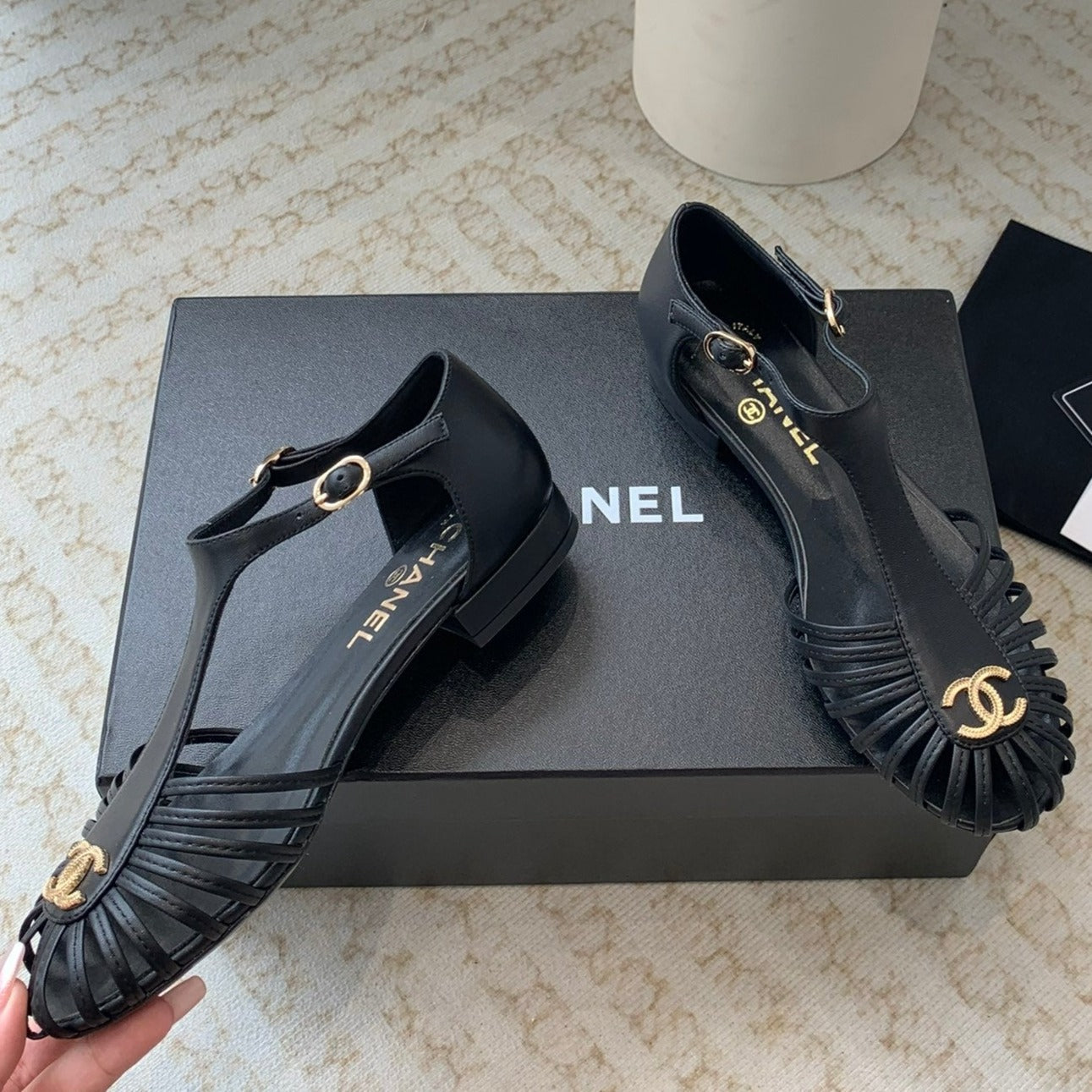 Summer New Hollow Roman Sandals Black Sheepskin - 35