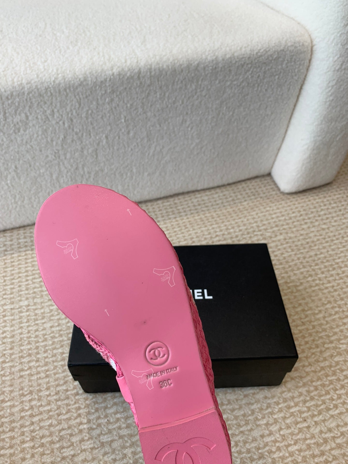 Double C Hottest Knit Flip-Flops Bright Pink - 35