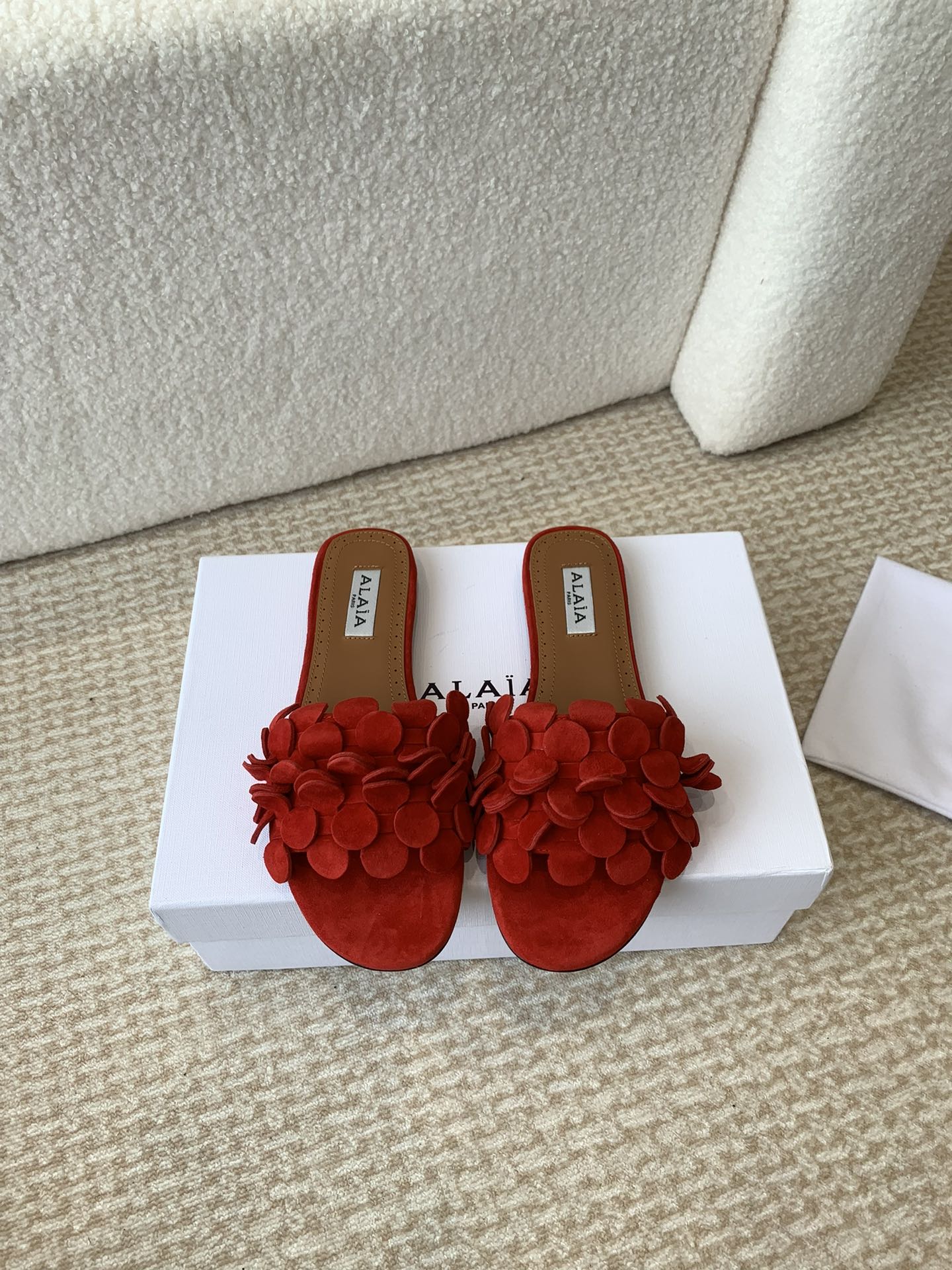 ALAIA FLAT MULE IN CHERRY RED SUEDE - 35