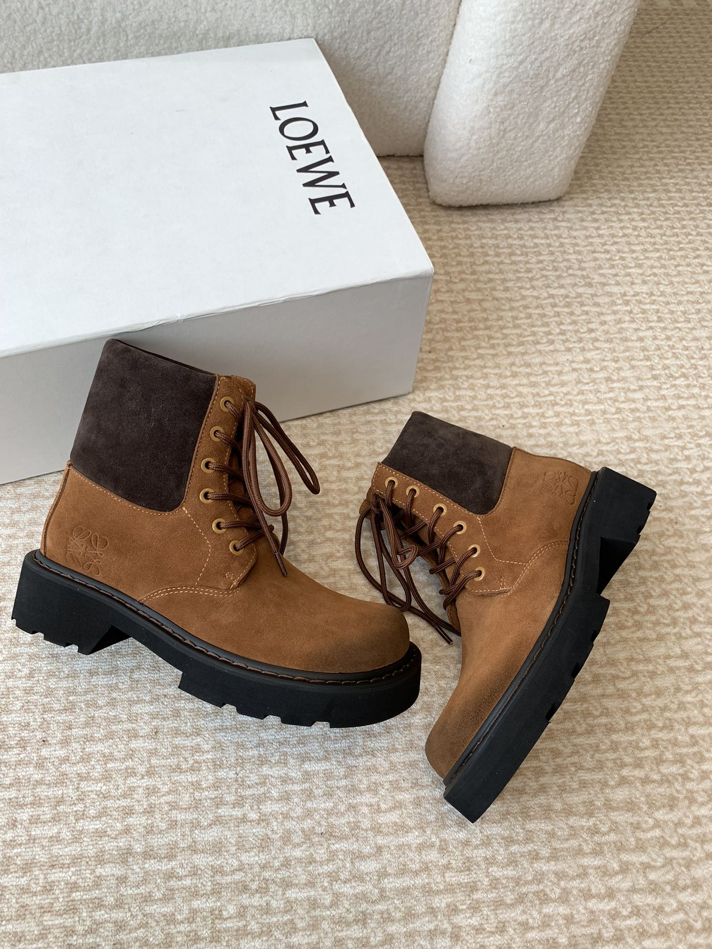 LW SIERRA COMBAT BOOT CARAMEL SUEDE - 35
