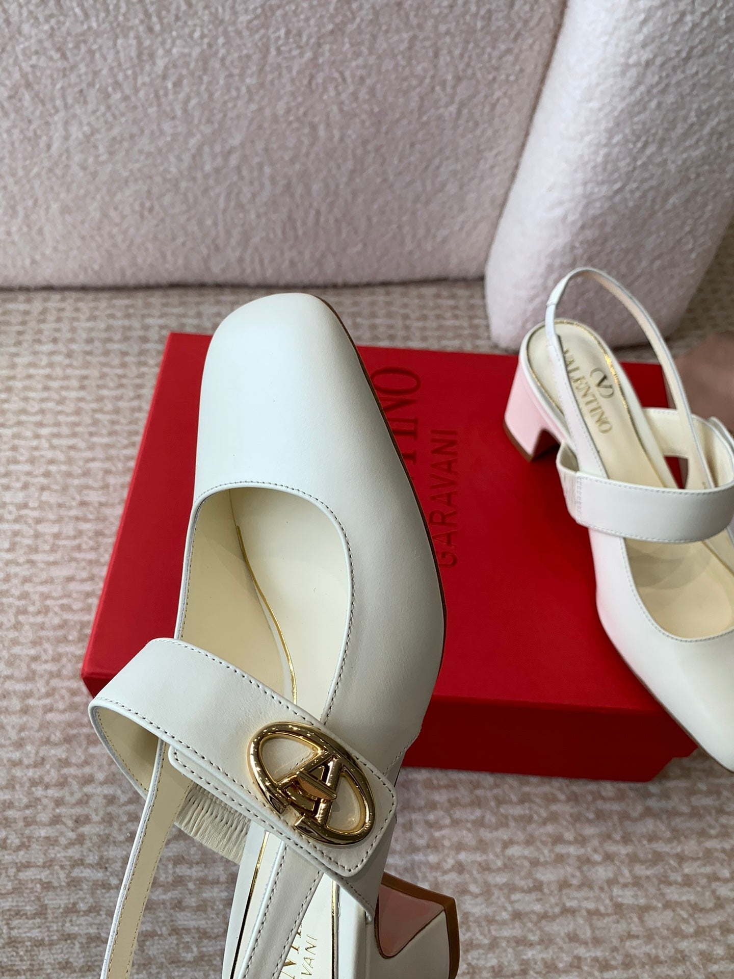 VLOGO LOCKER MARY-JANE SLINGBACK PUMPS IN WHITE CALFSKIN 65 MM - 35