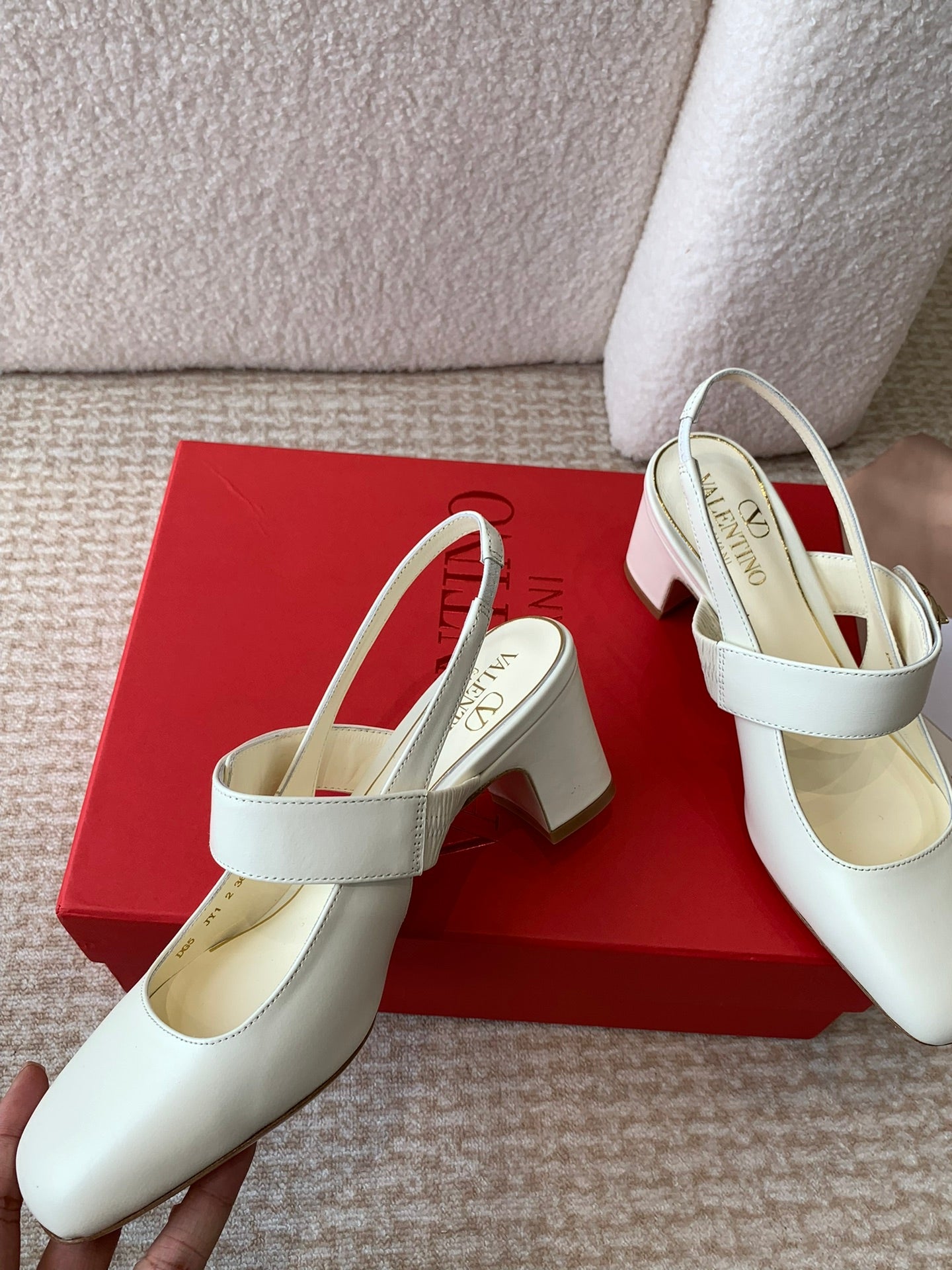 VLOGO LOCKER MARY-JANE SLINGBACK PUMPS IN WHITE CALFSKIN 65 MM - 35