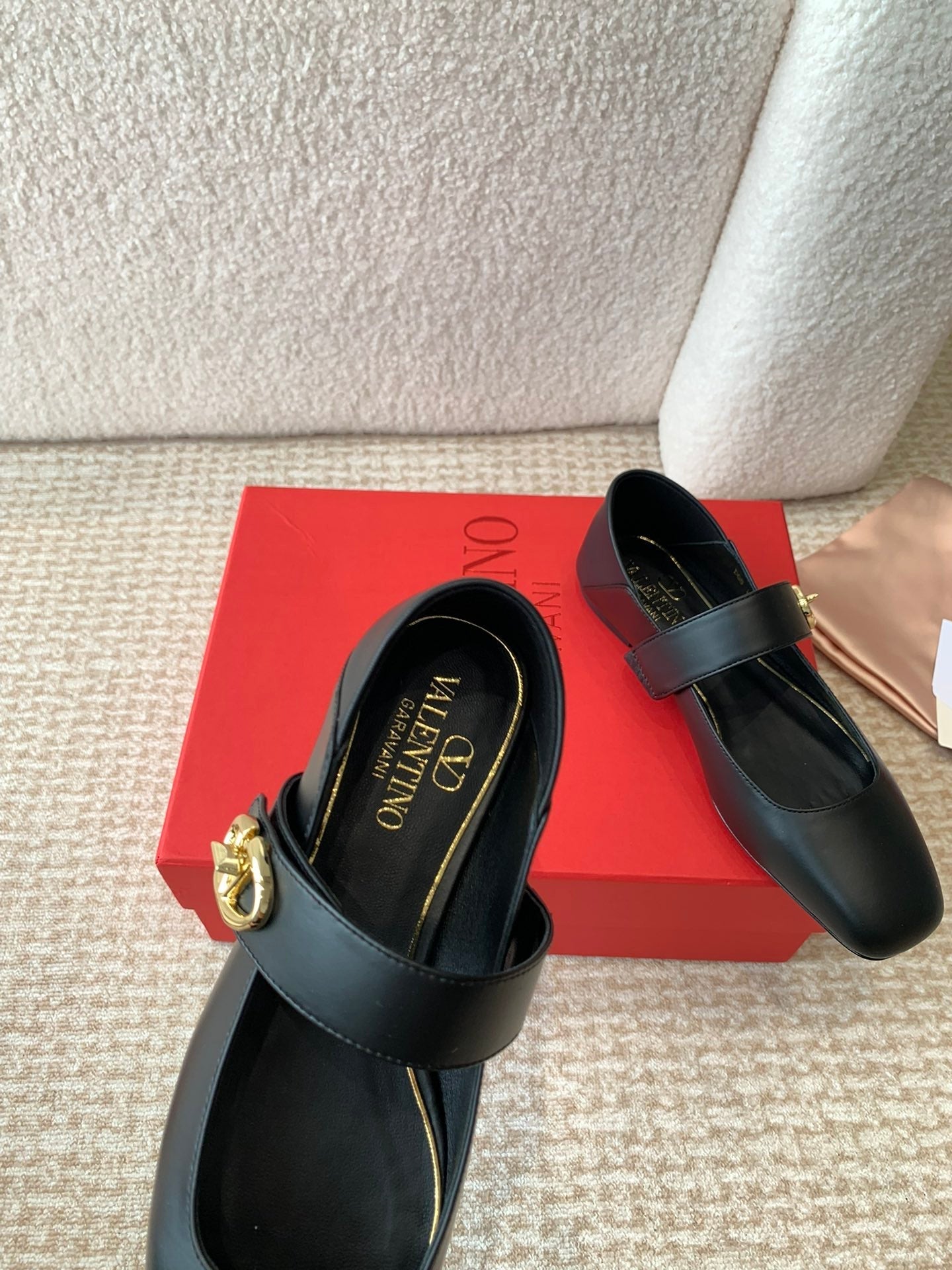 VLOGO LOCKER MARY-JANE BALLERINA IN BLACK CALFSKIN - 35