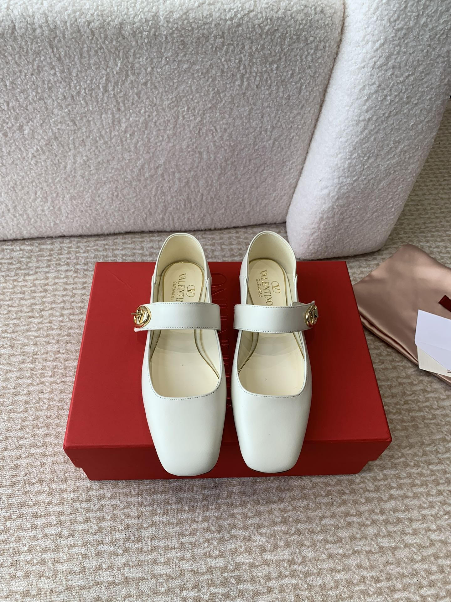 VLOGO LOCKER MARY-JANE BALLERINA IN WHITE CALFSKIN - 35