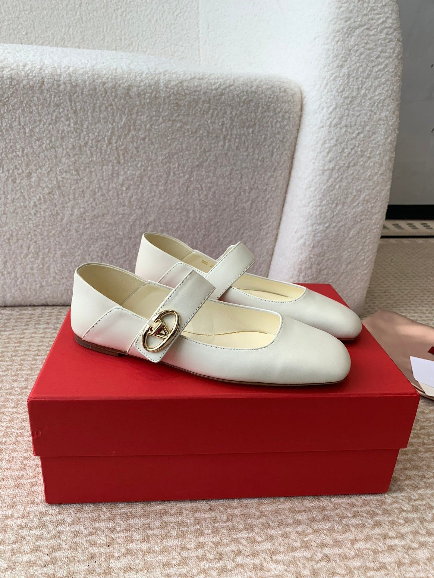 VLOGO LOCKER MARY-JANE BALLERINA IN WHITE CALFSKIN - 35