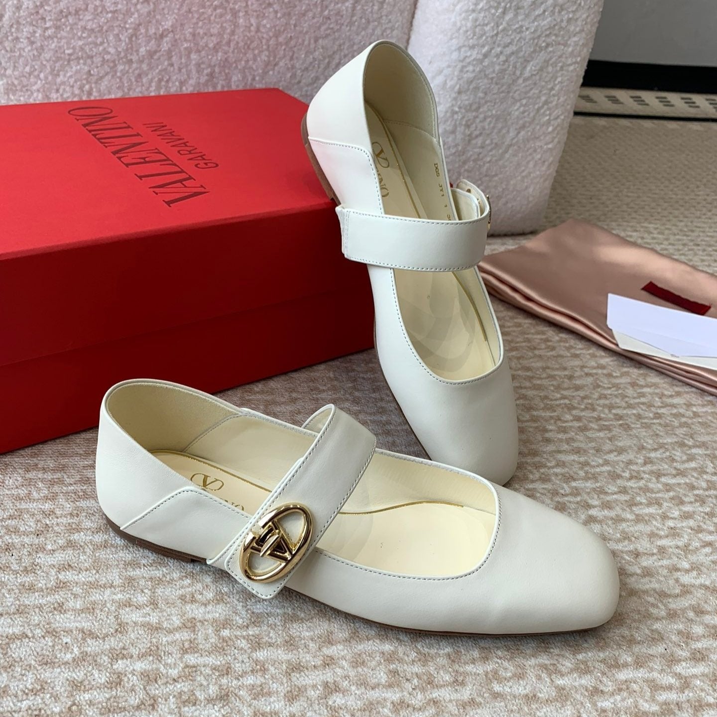 VLOGO LOCKER MARY-JANE BALLERINA IN WHITE CALFSKIN - 35