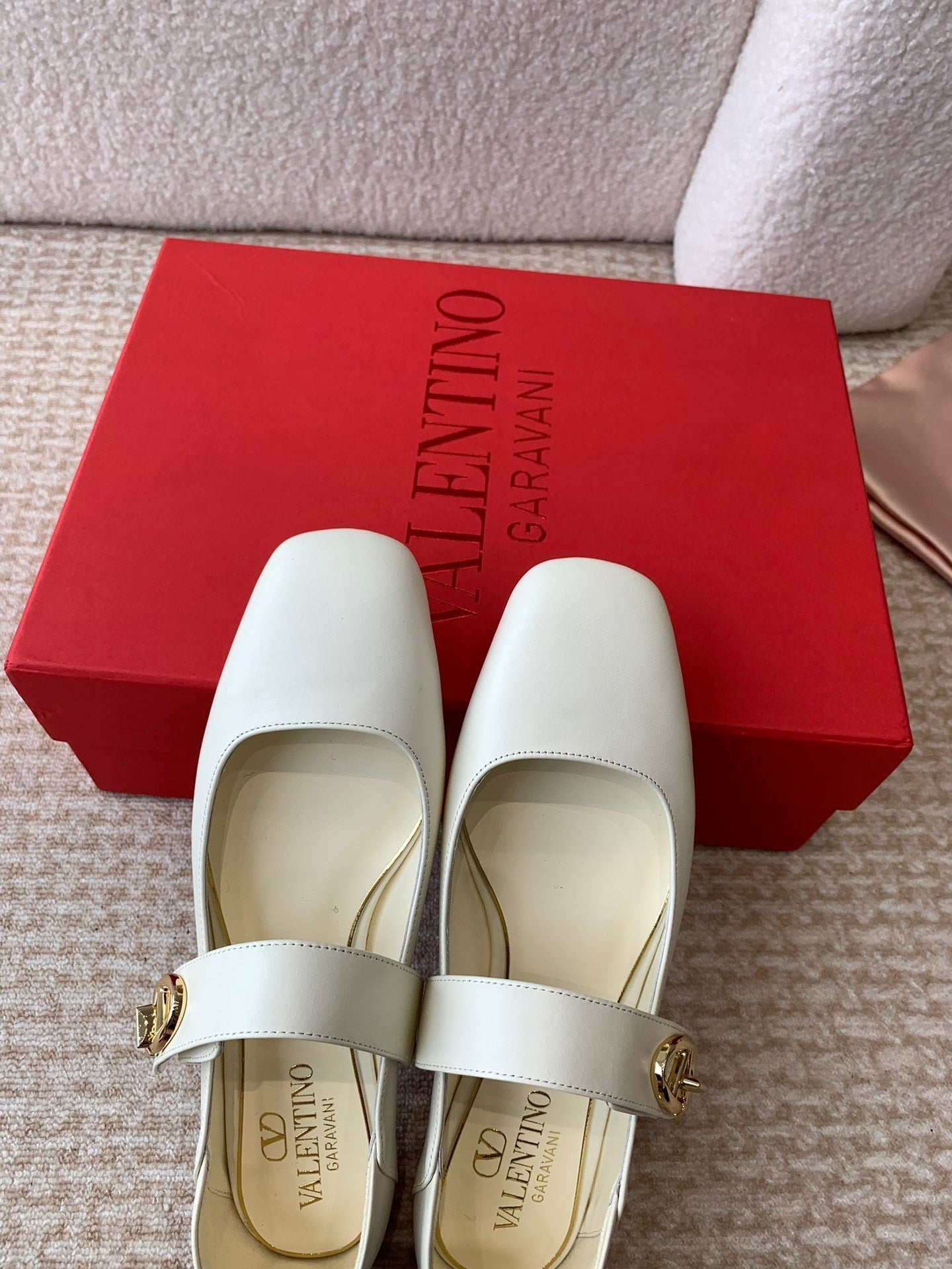 VLOGO LOCKER MARY-JANE BALLERINA IN WHITE CALFSKIN - 35