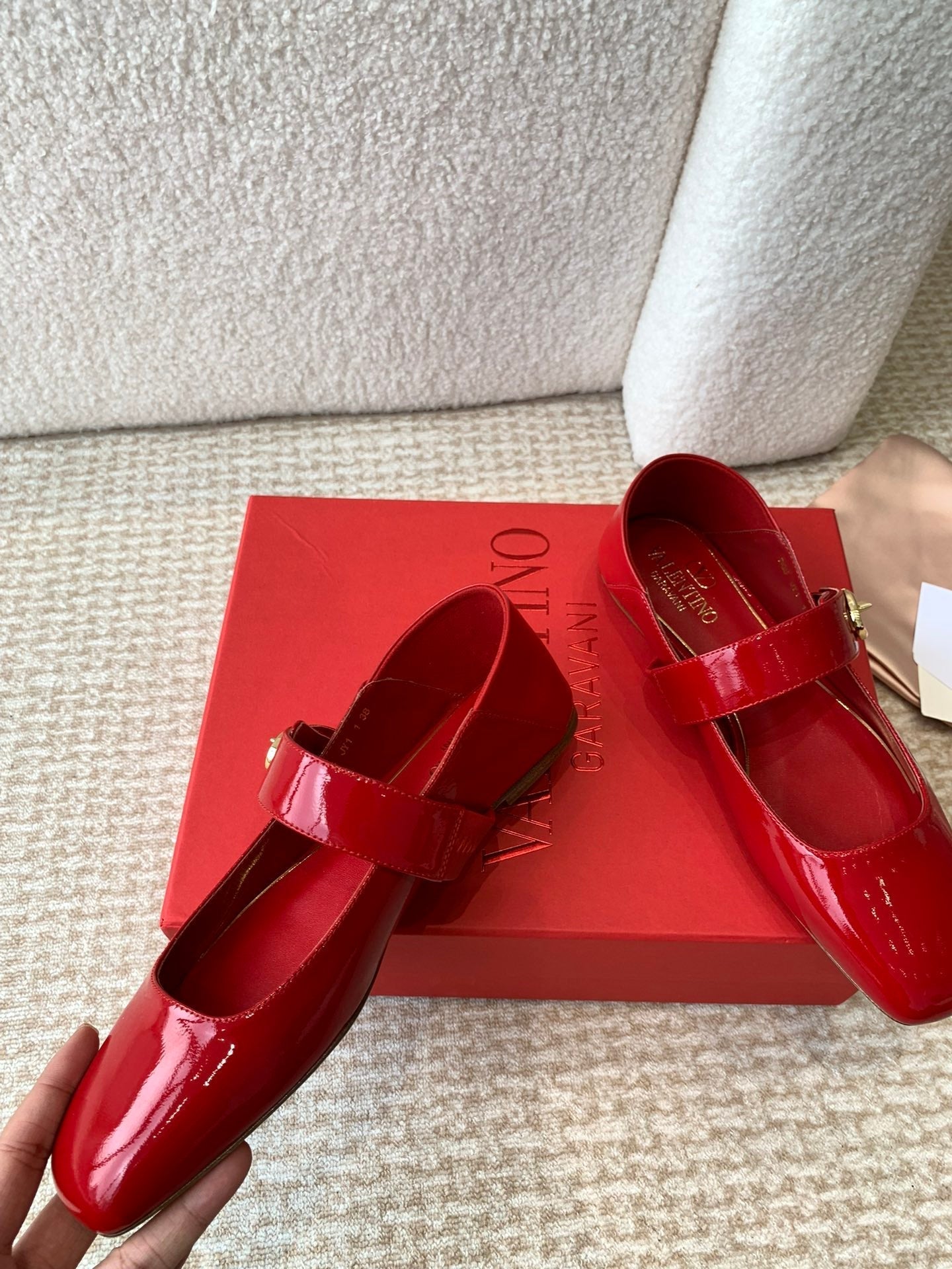 VLOGO LOCKER MARY-JANE BALLERINA IN CRIMSON RED CALFSKIN - 35
