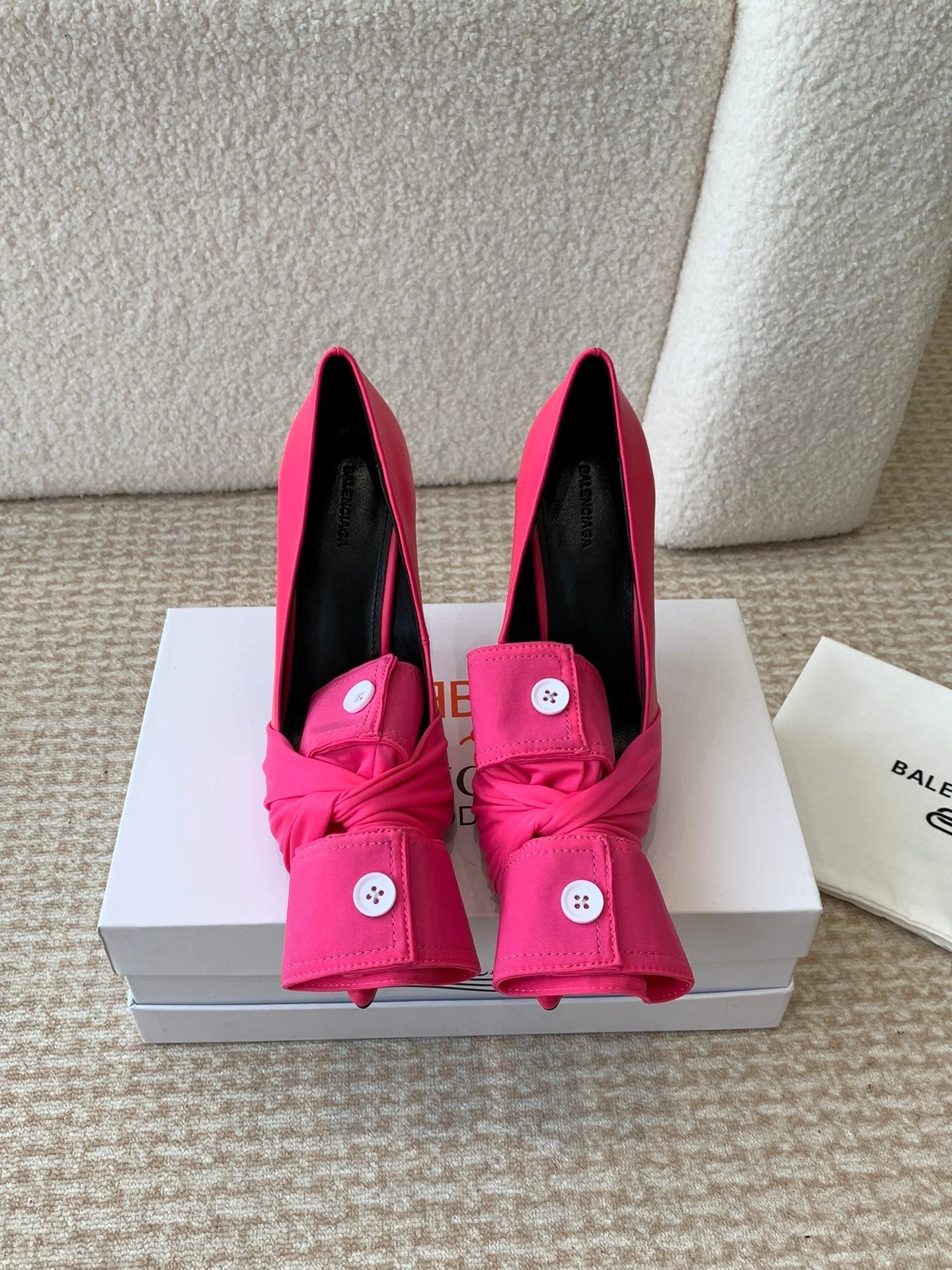 KNIFE CHEMISE HIGH PUMPS IN BRIGHT PINK COTTON AND CALFSKIN - 34