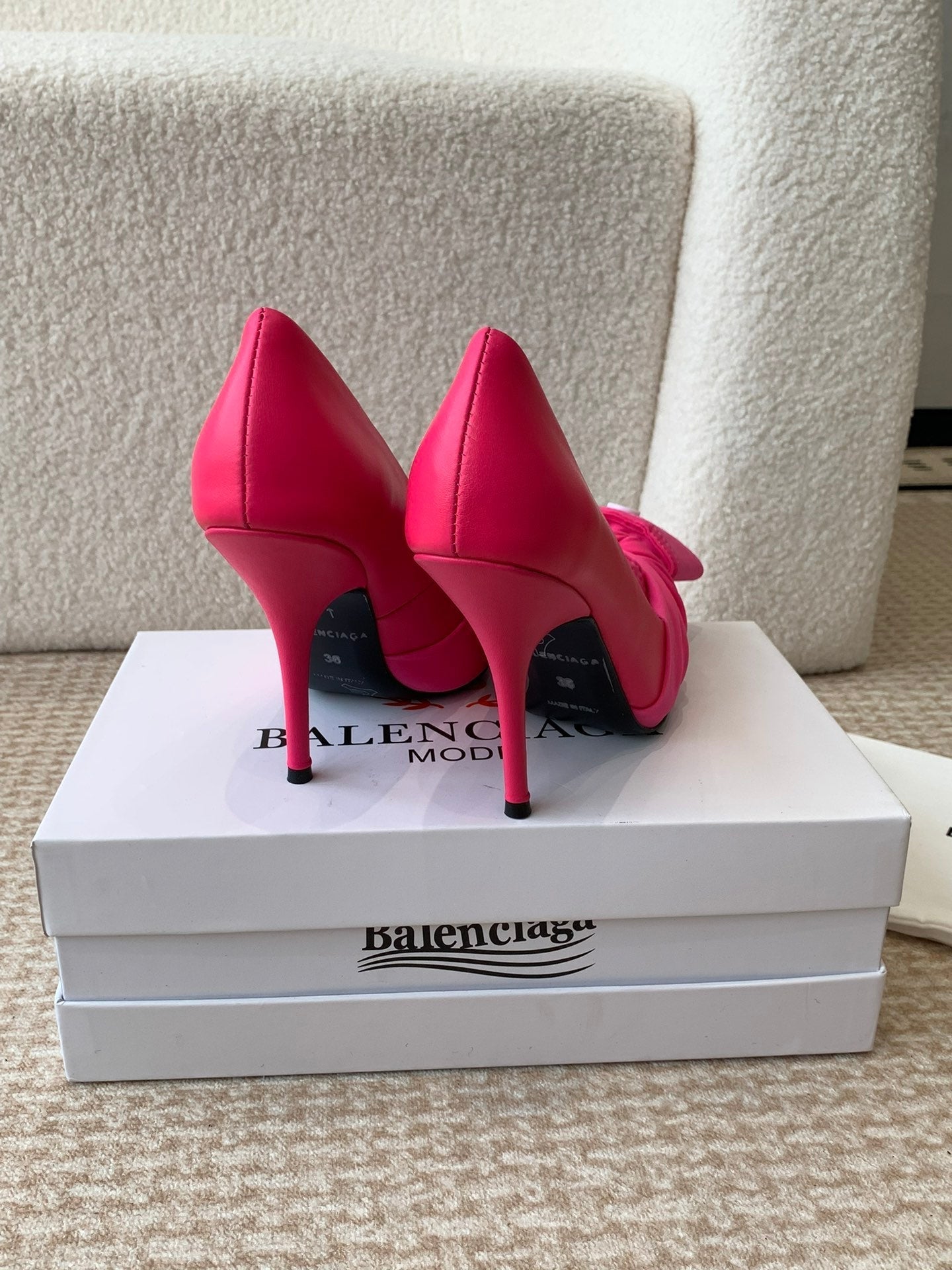 KNIFE CHEMISE HIGH PUMPS IN BRIGHT PINK COTTON AND CALFSKIN - 34
