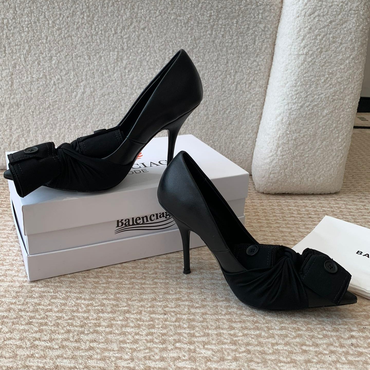 KNIFE CHEMISE HIGH PUMPS IN BLACK COTTON AND CALFSKIN - 34