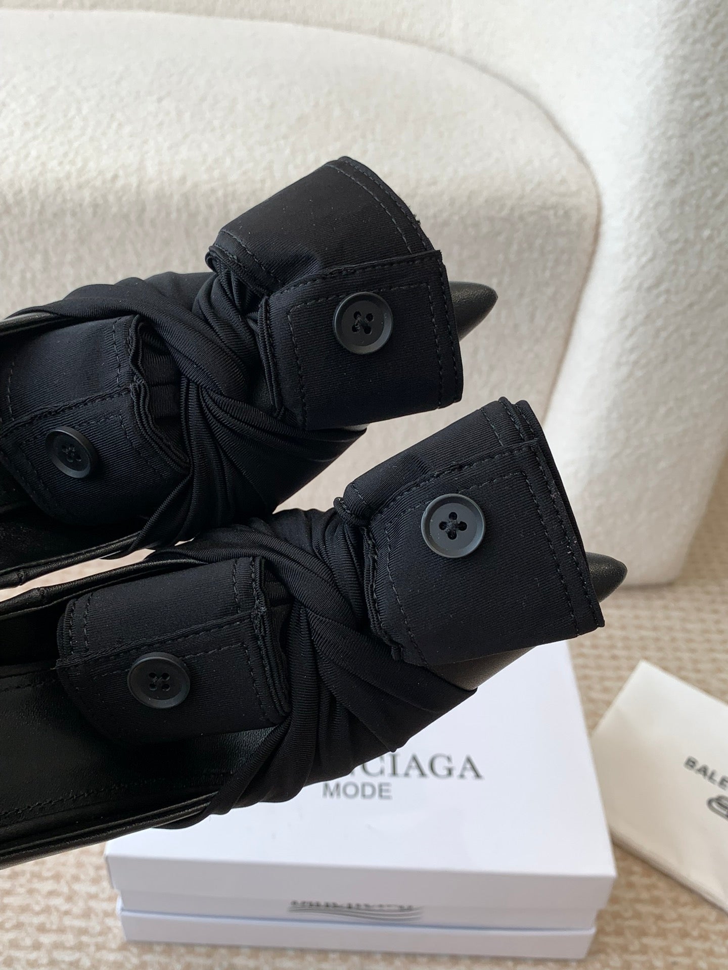 KNIFE CHEMISE HIGH PUMPS IN BLACK COTTON AND CALFSKIN - 34