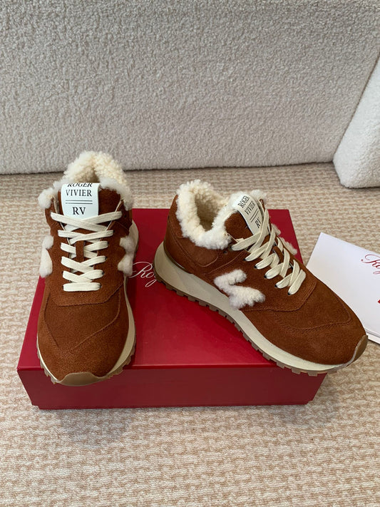 VIV' RUN SNEAKER IN BROWN SUEDE AND SHEARLING - 34