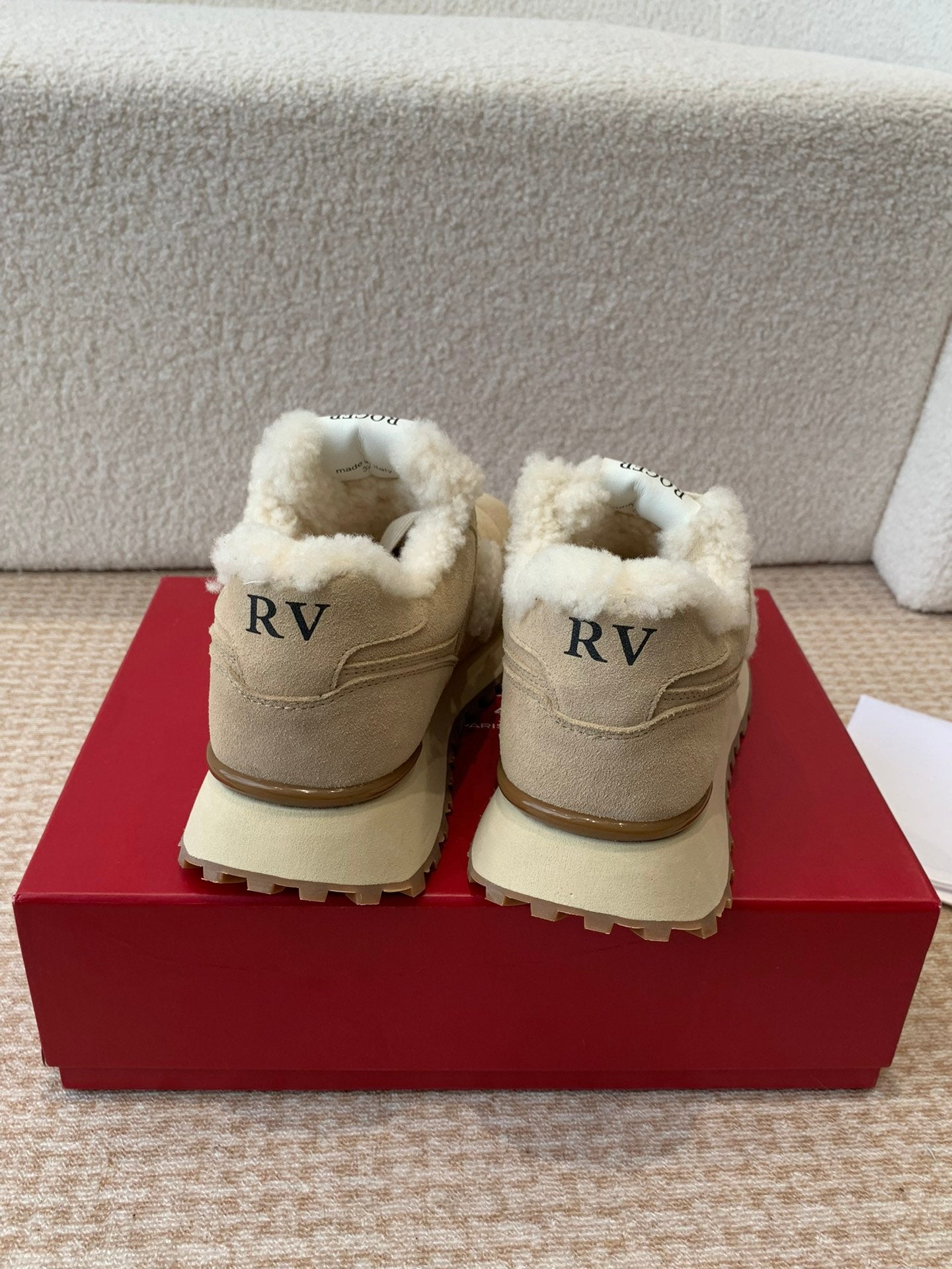 VIV' RUN SNEAKER IN LIGHT BROWN SUEDE AND SHEARLING - 34