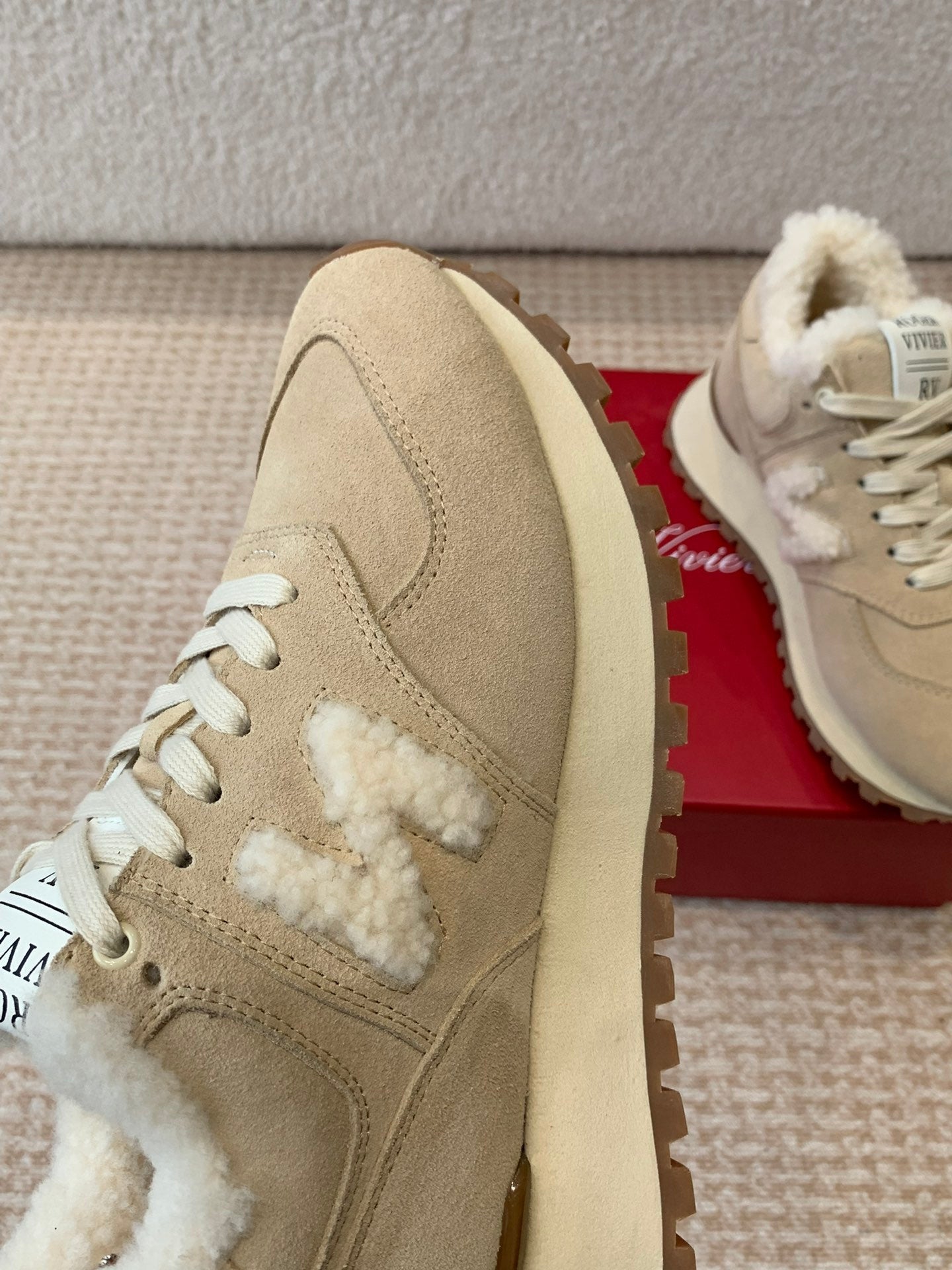 VIV' RUN SNEAKER IN LIGHT BROWN SUEDE AND SHEARLING - 34